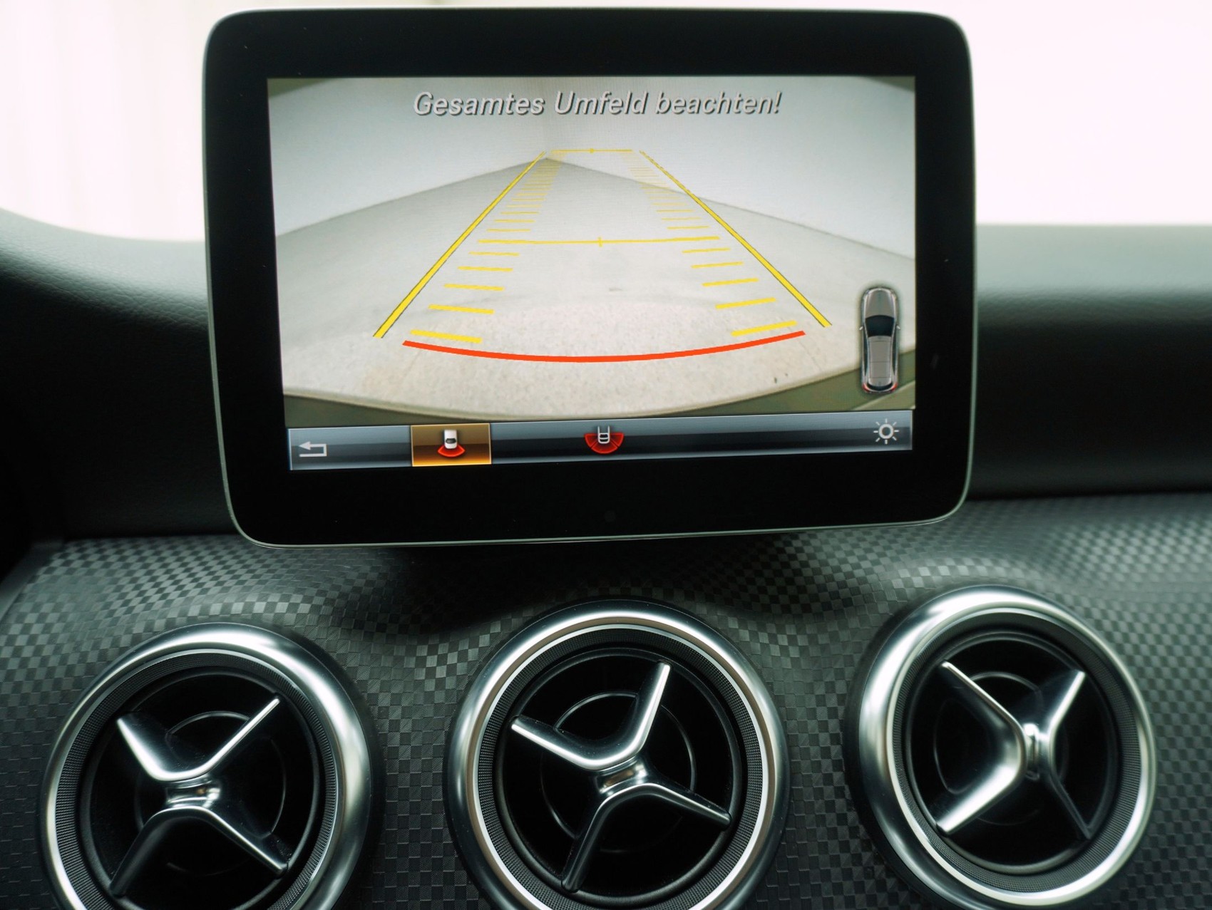 MERCEDES-BENZ A-Klasse A 200 Urban-image-18