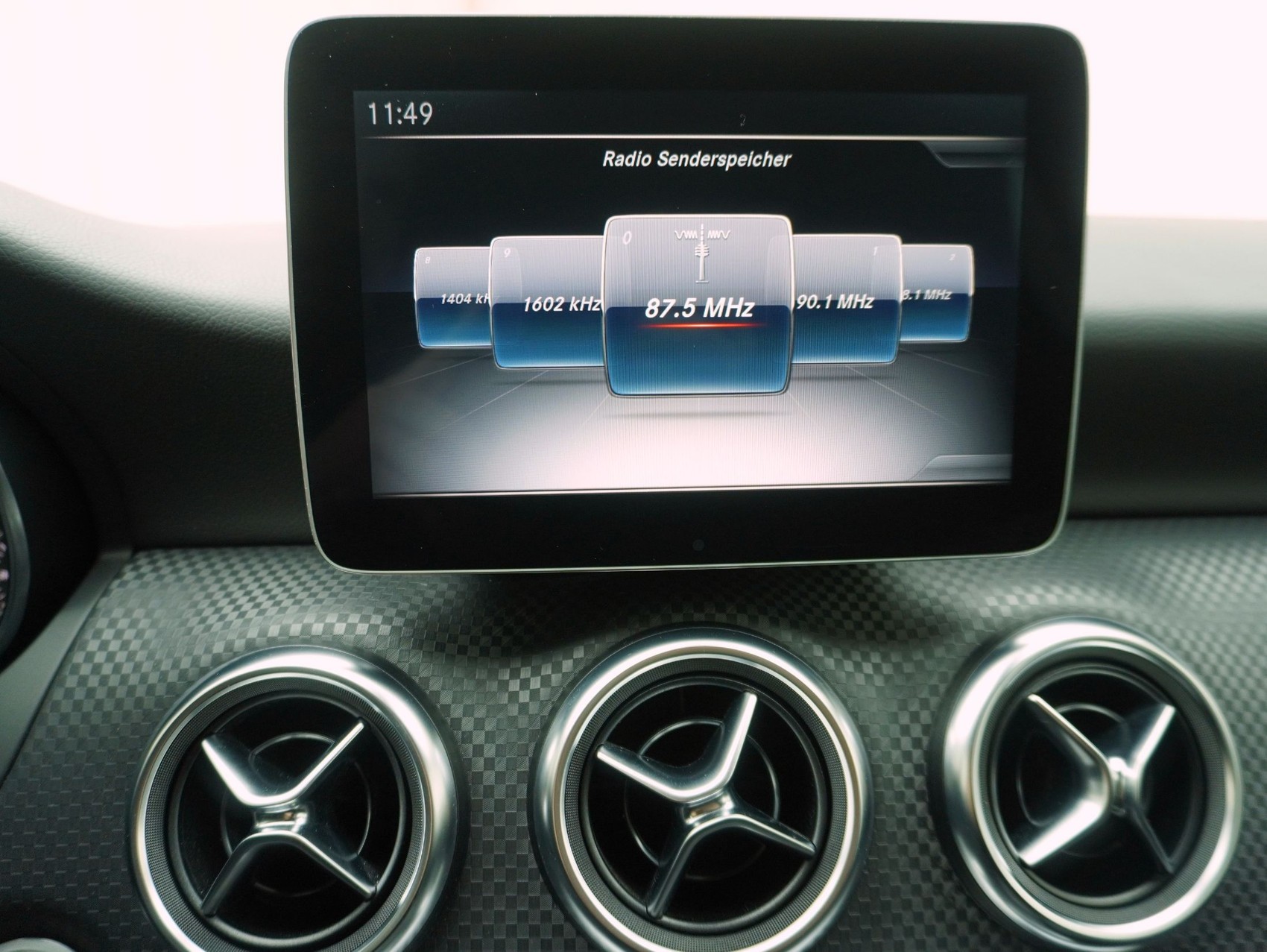 MERCEDES-BENZ A-Klasse A 200 Urban-image-20