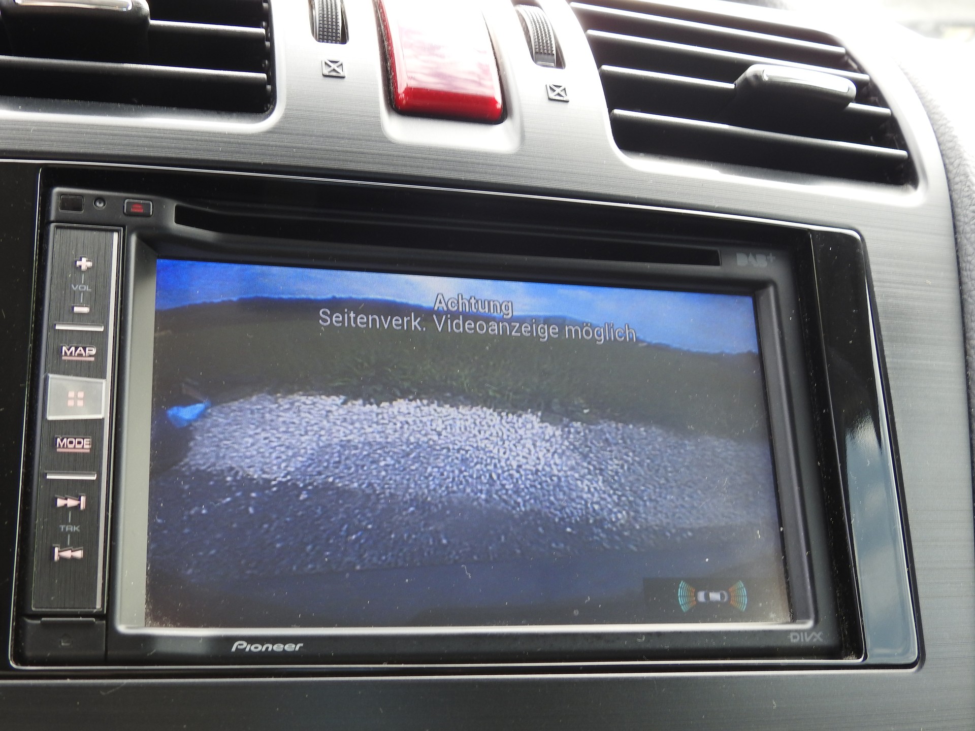 SUBARU Forester 2.0XT Luxury Lineartronic-image-22