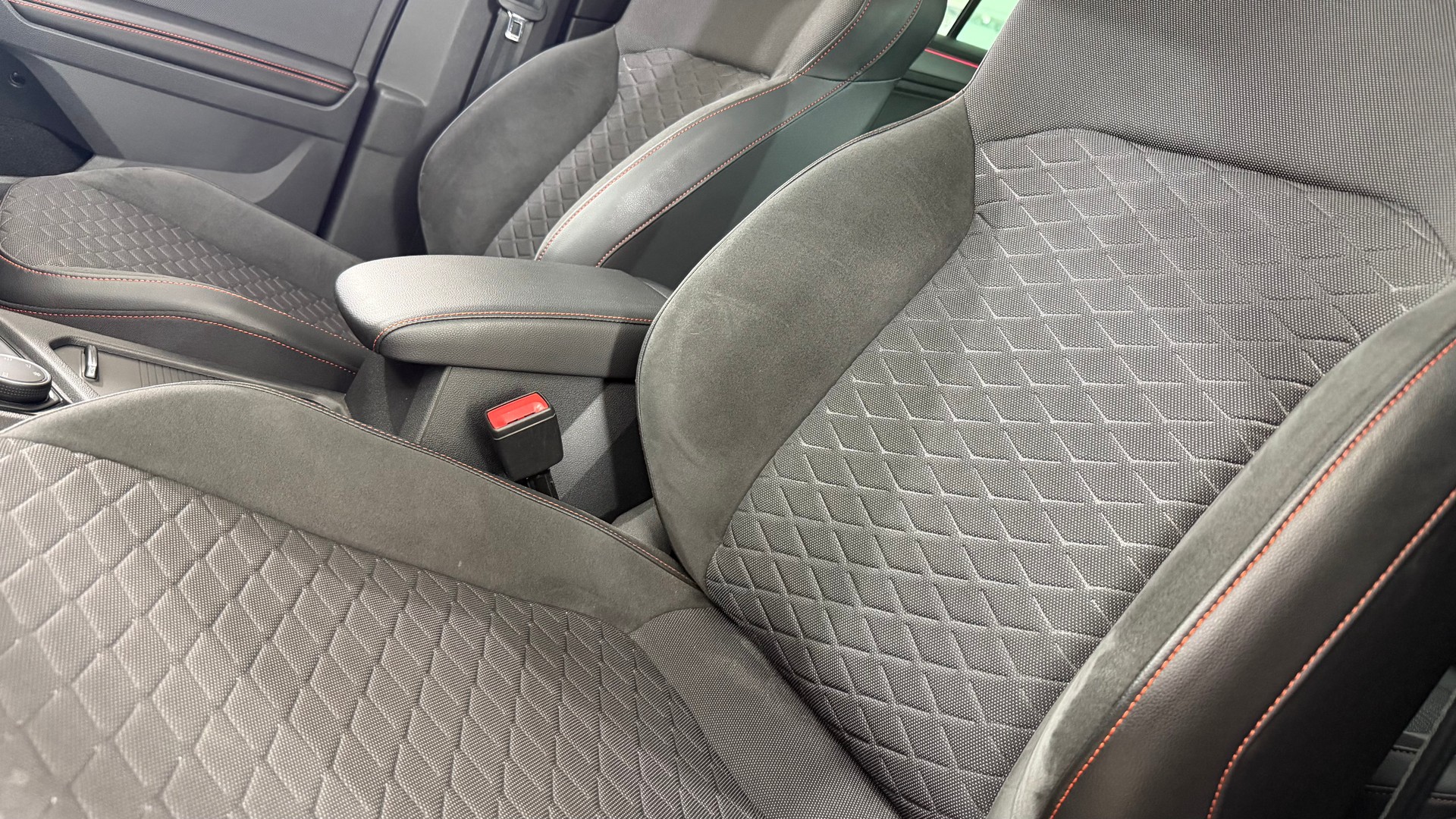 SEAT Tarraco 2.0 TSI FR 4Drive DSG-image-8