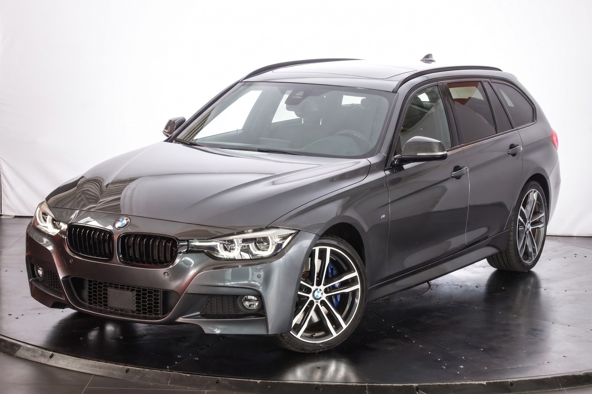 BMW 340i xDrive Touring Edition M Sport Steptronic-image-5