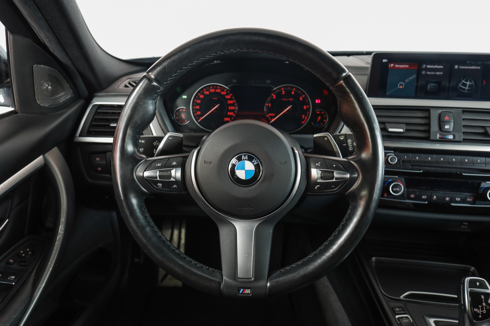 BMW 340i xDrive Touring Edition M Sport Steptronic-image-10
