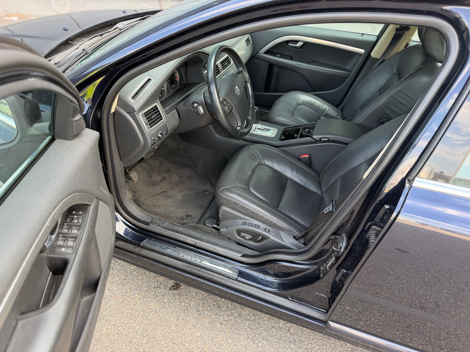 VOLVO S80 3.2 Executive Geartronic-image-15