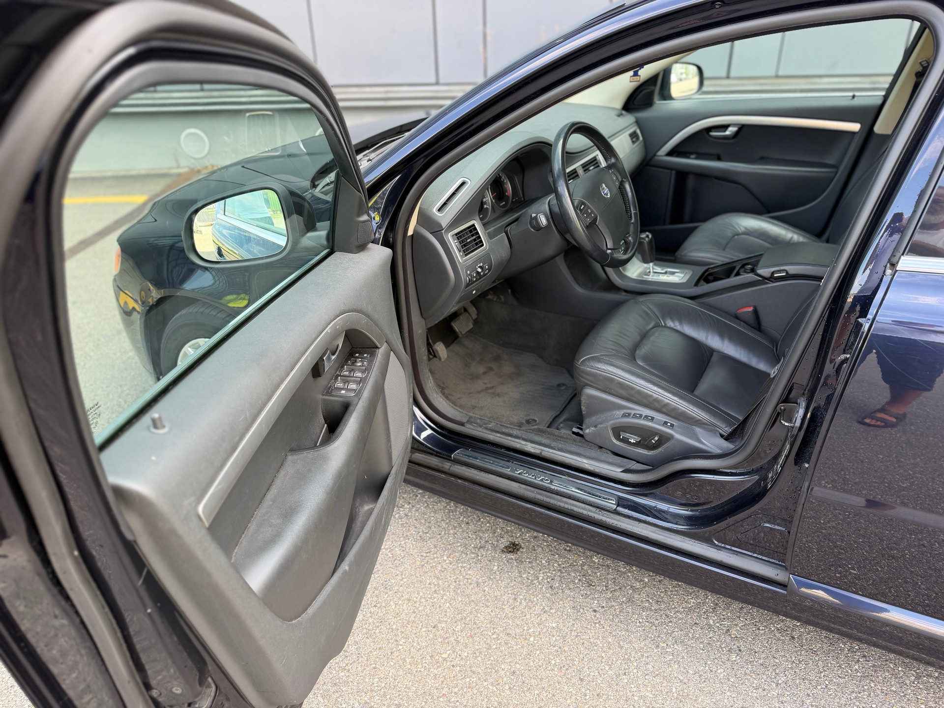 VOLVO S80 3.2 Executive Geartronic-image-14