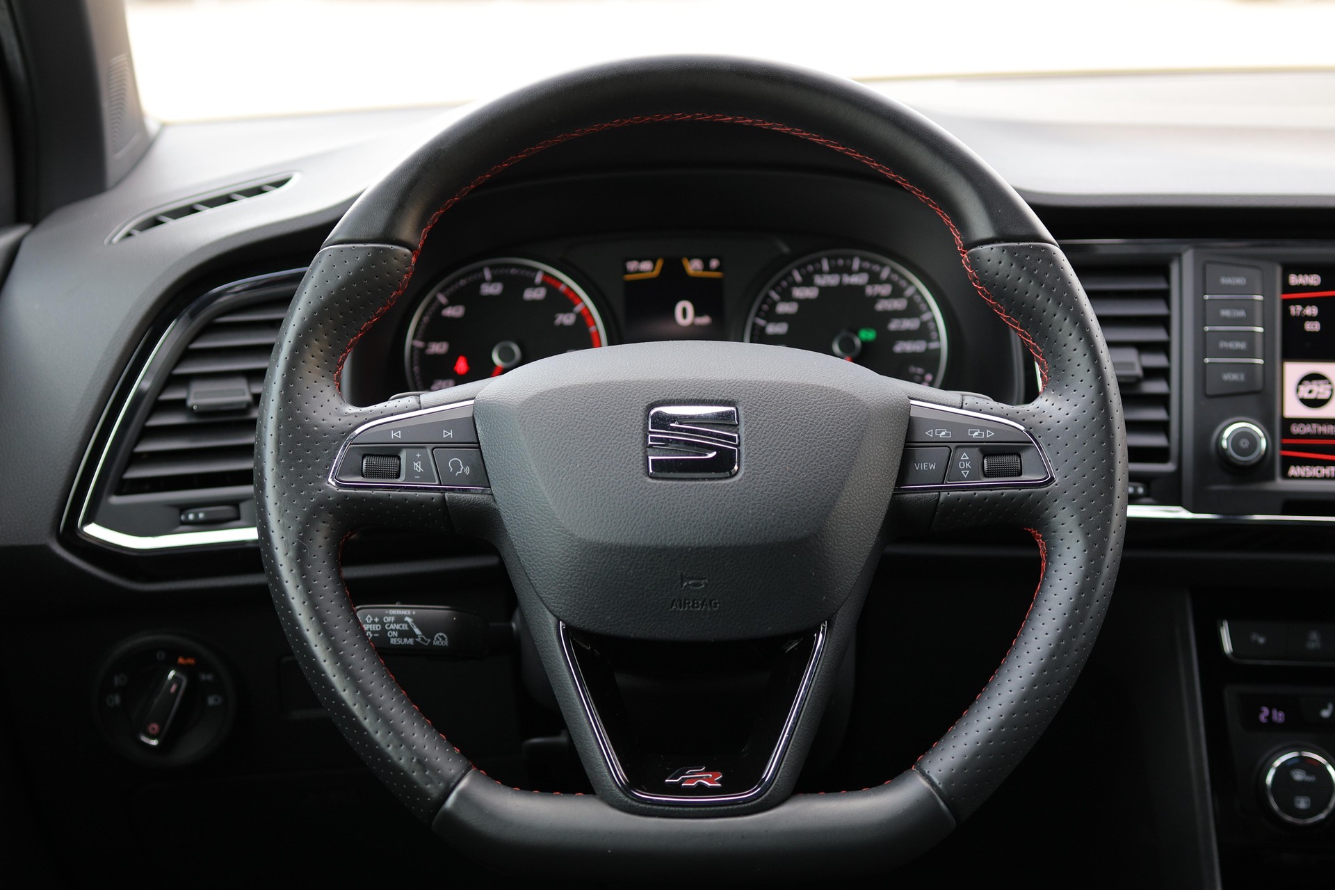 SEAT Ateca 2.0 TSI FR 4Drive DSG-image-18