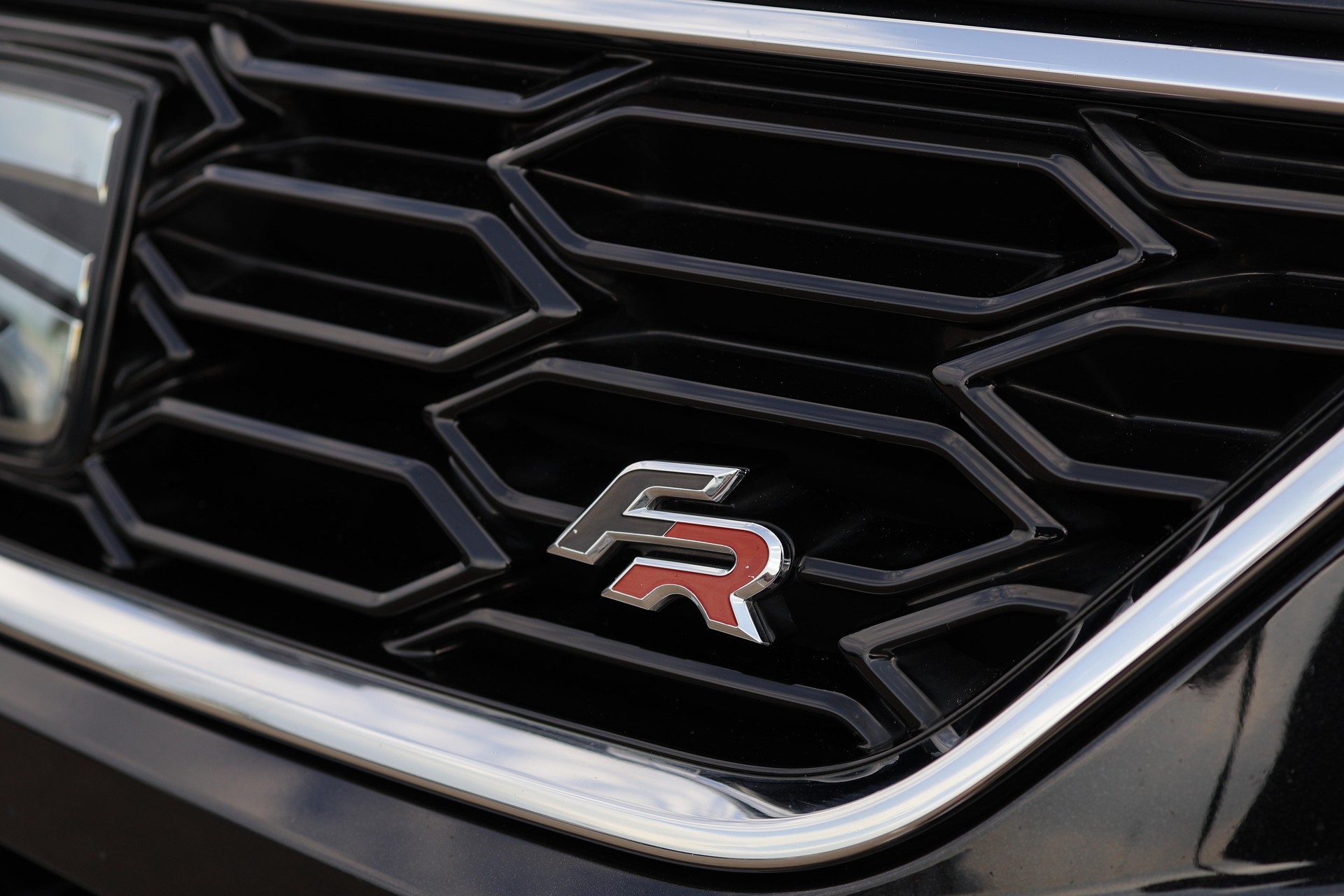 SEAT Ateca 2.0 TSI FR 4Drive DSG-image-2