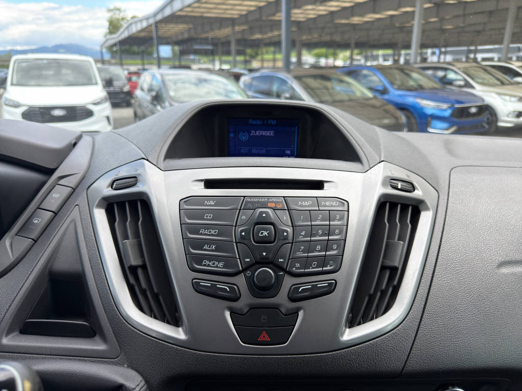 FORD Tourneo Custom 300 L2 2.2 TDCi 125 Trend-image-11
