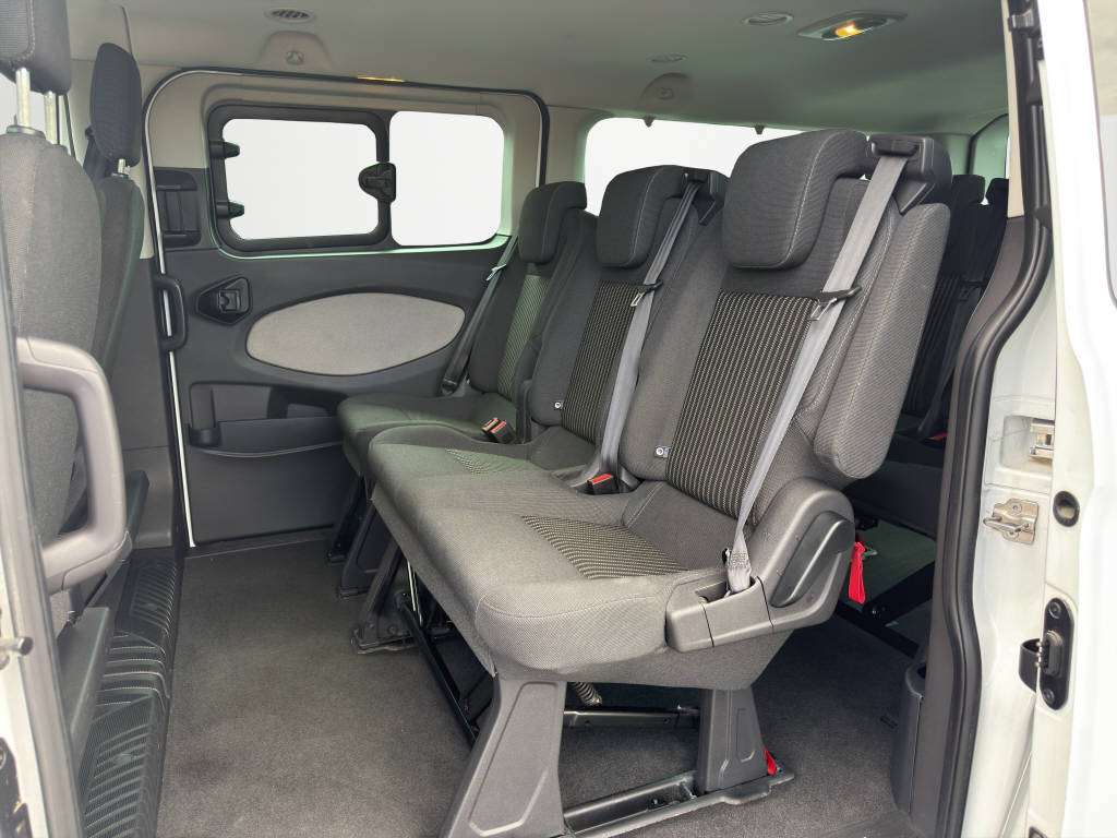 FORD Tourneo Custom 300 L2 2.2 TDCi 125 Trend-image-13