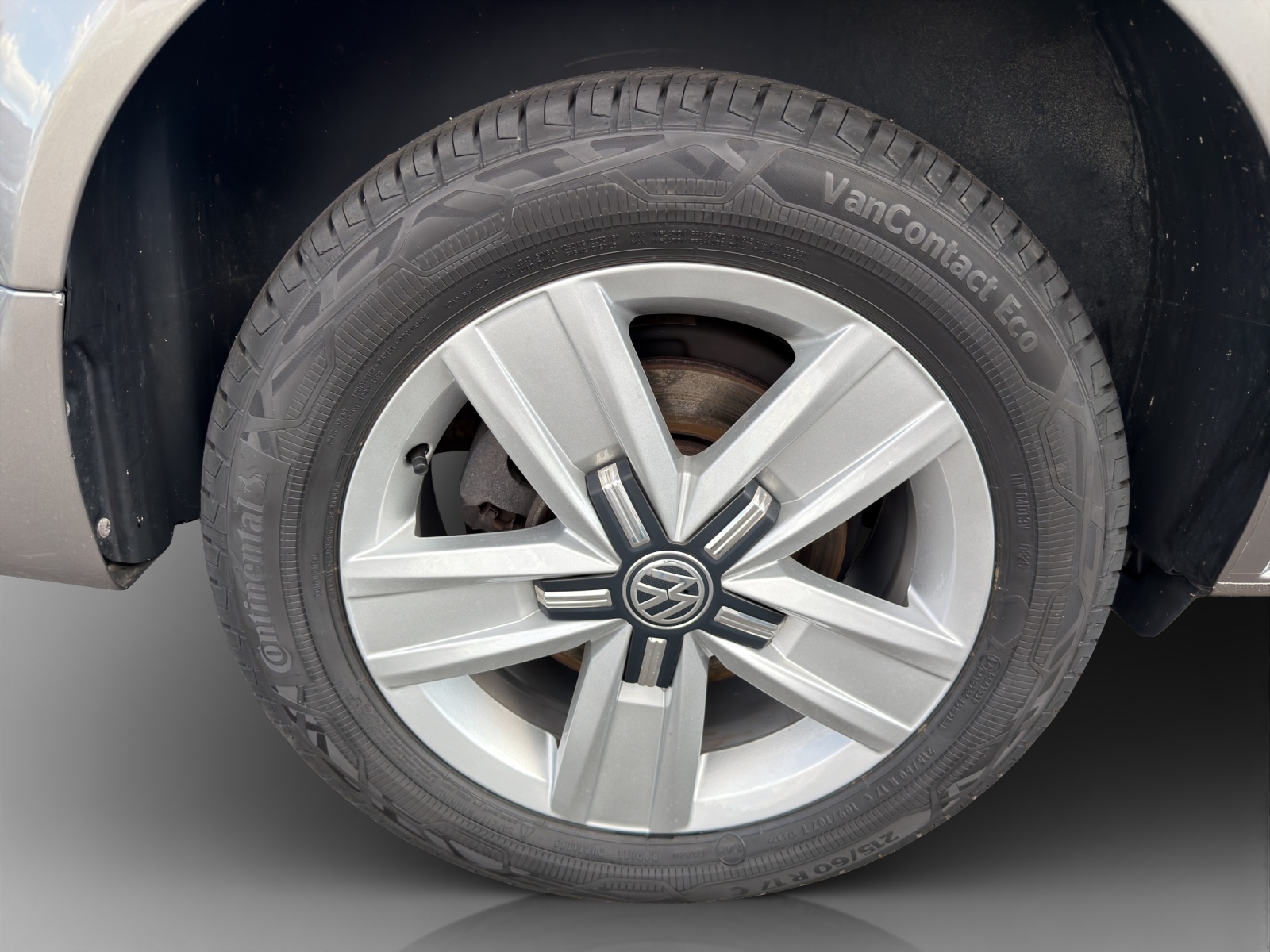 VW T6.1 Multivan 2.0 TDI Trendline 4Motion DSG-image-14