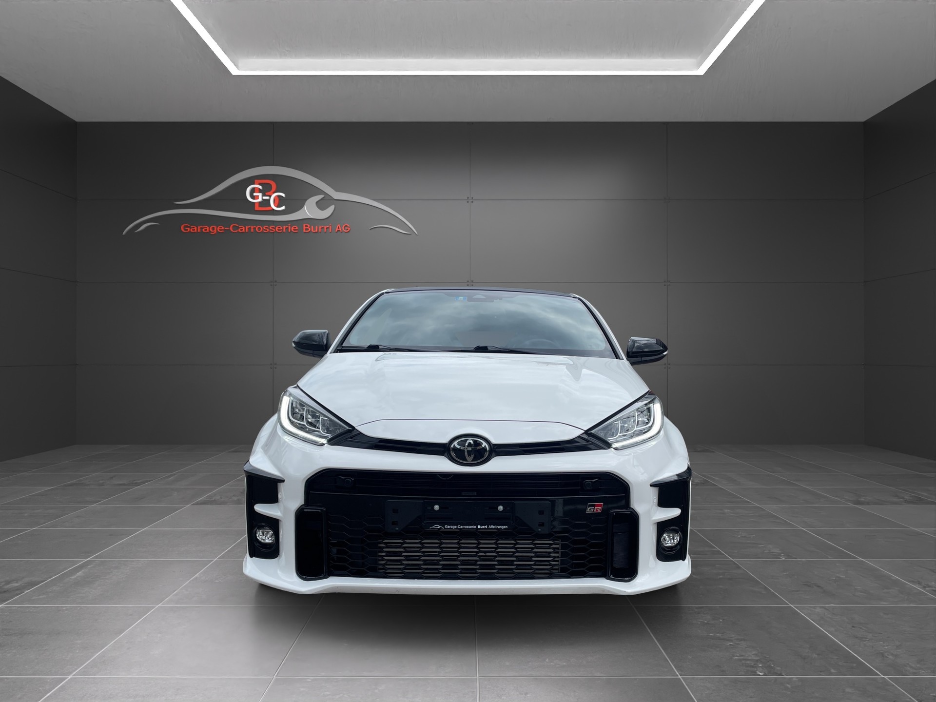 TOYOTA Yaris 1.6 GR Sport-image-1