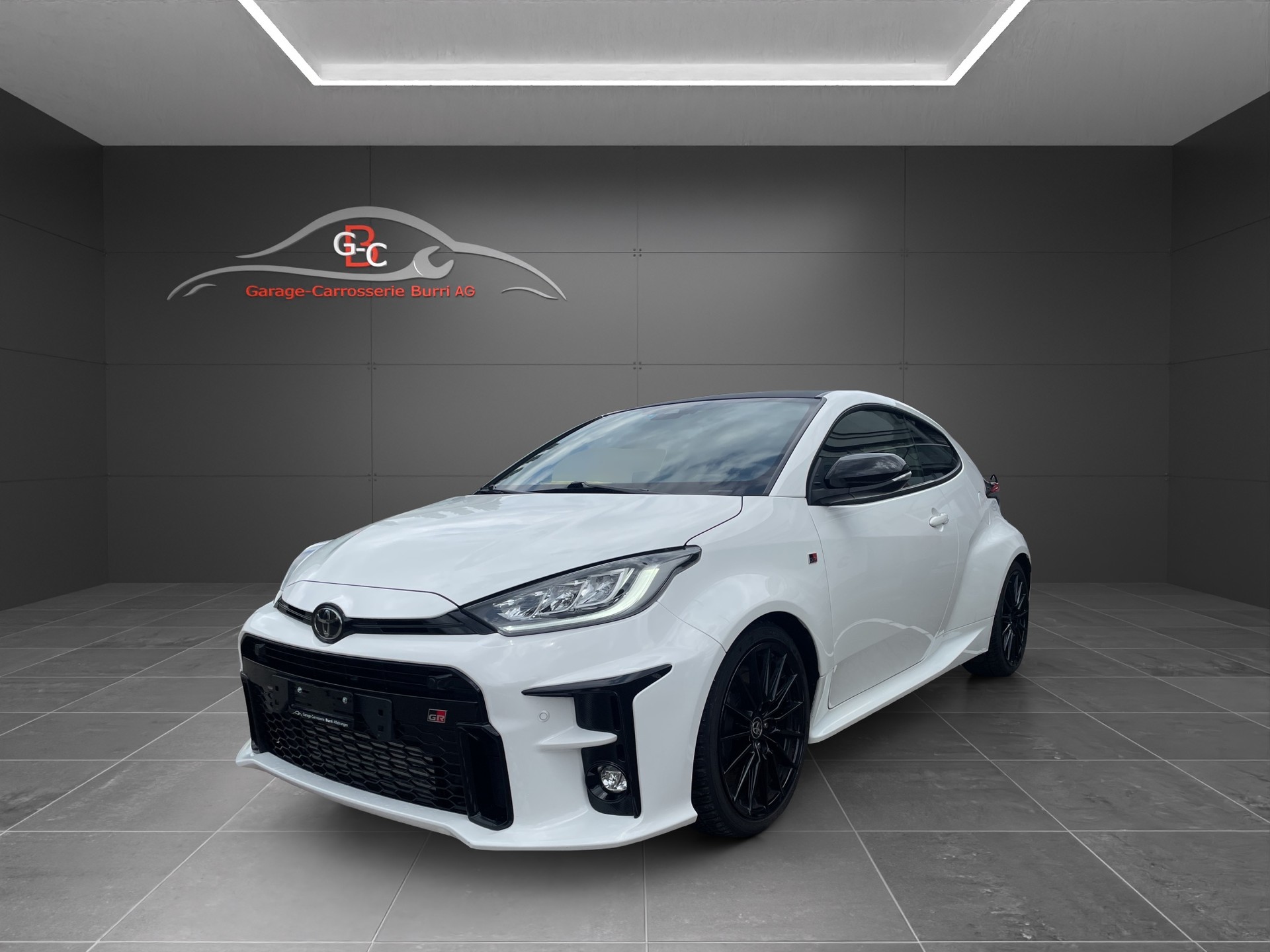 TOYOTA Yaris 1.6 GR Sport-image-0