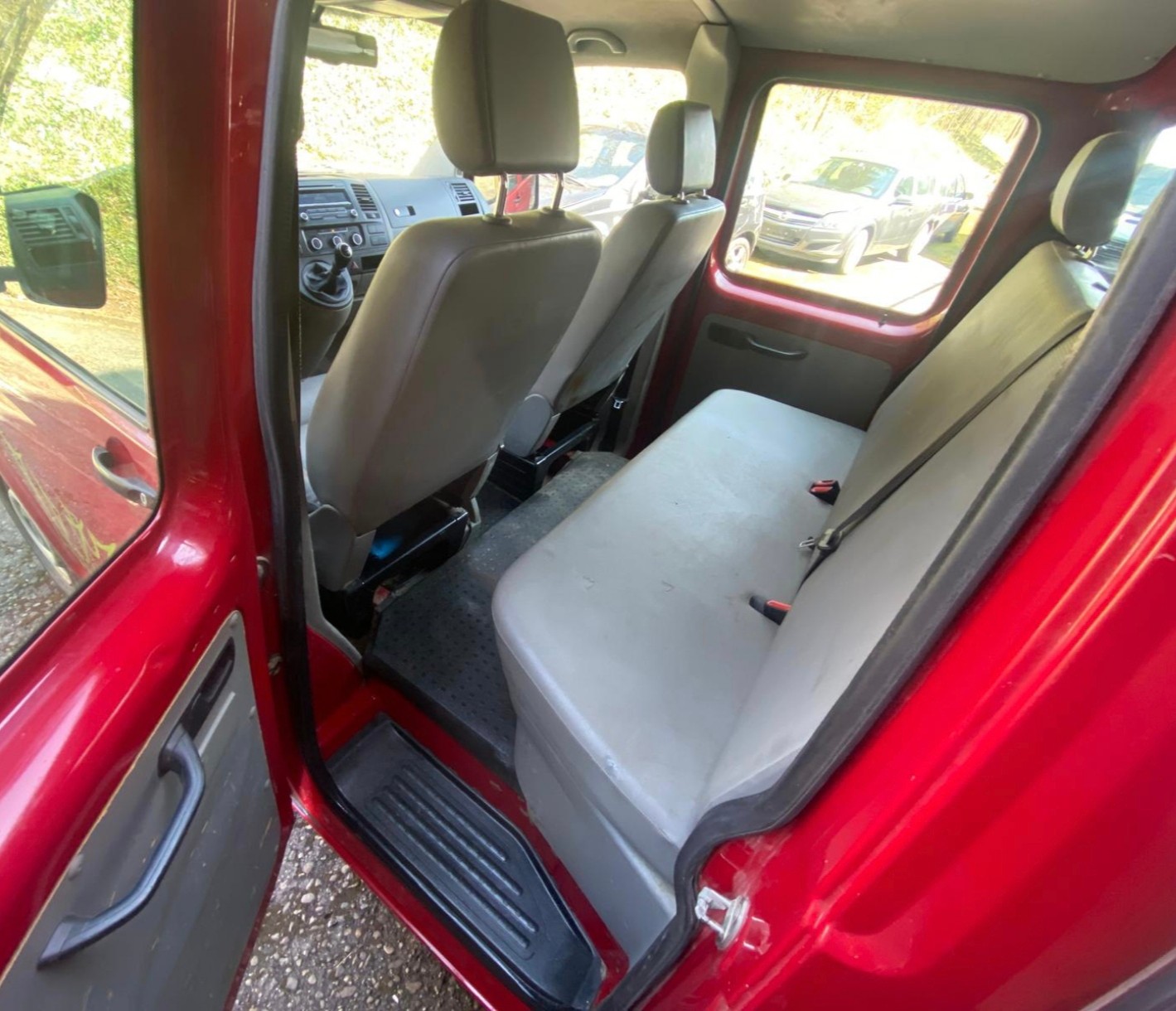 VW VW T5 Transporter Doka 2.0 TDI 4Motion-image-4