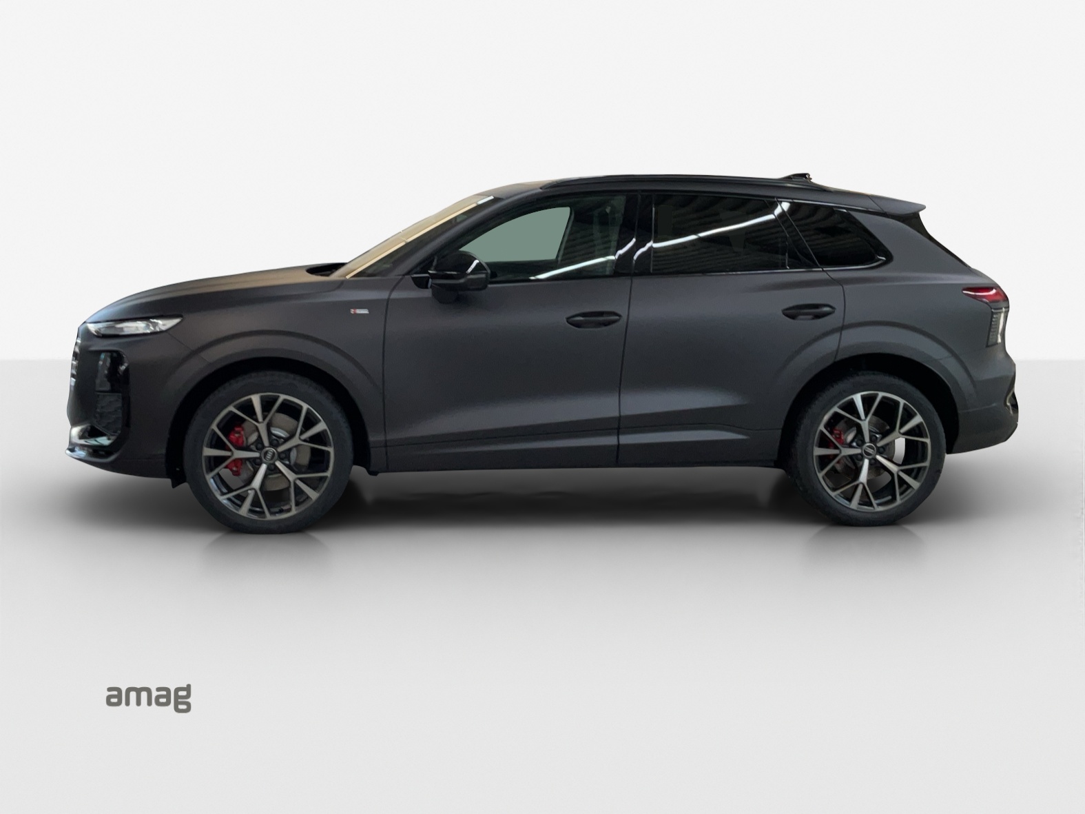 AUDI Q3 SUV TFSI quattro 195 kW S tronic-image-1
