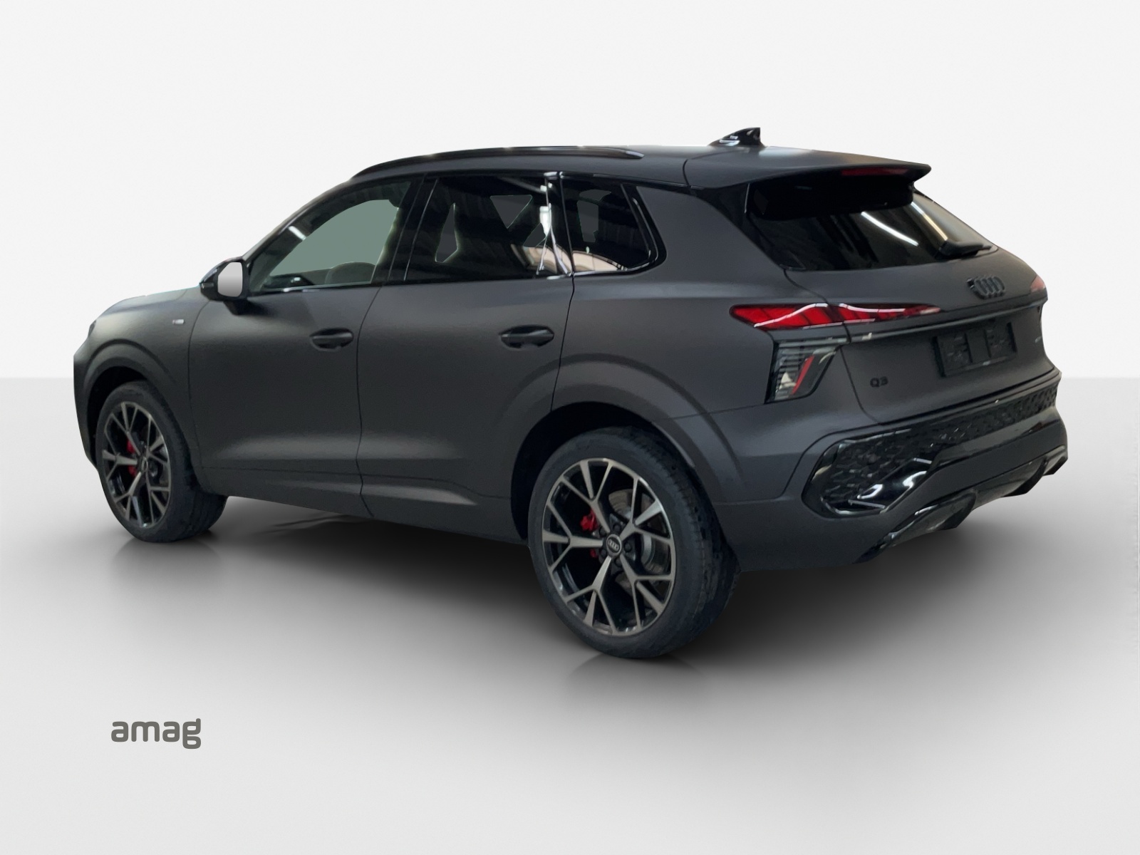 AUDI Q3 SUV TFSI quattro 195 kW S tronic-image-2
