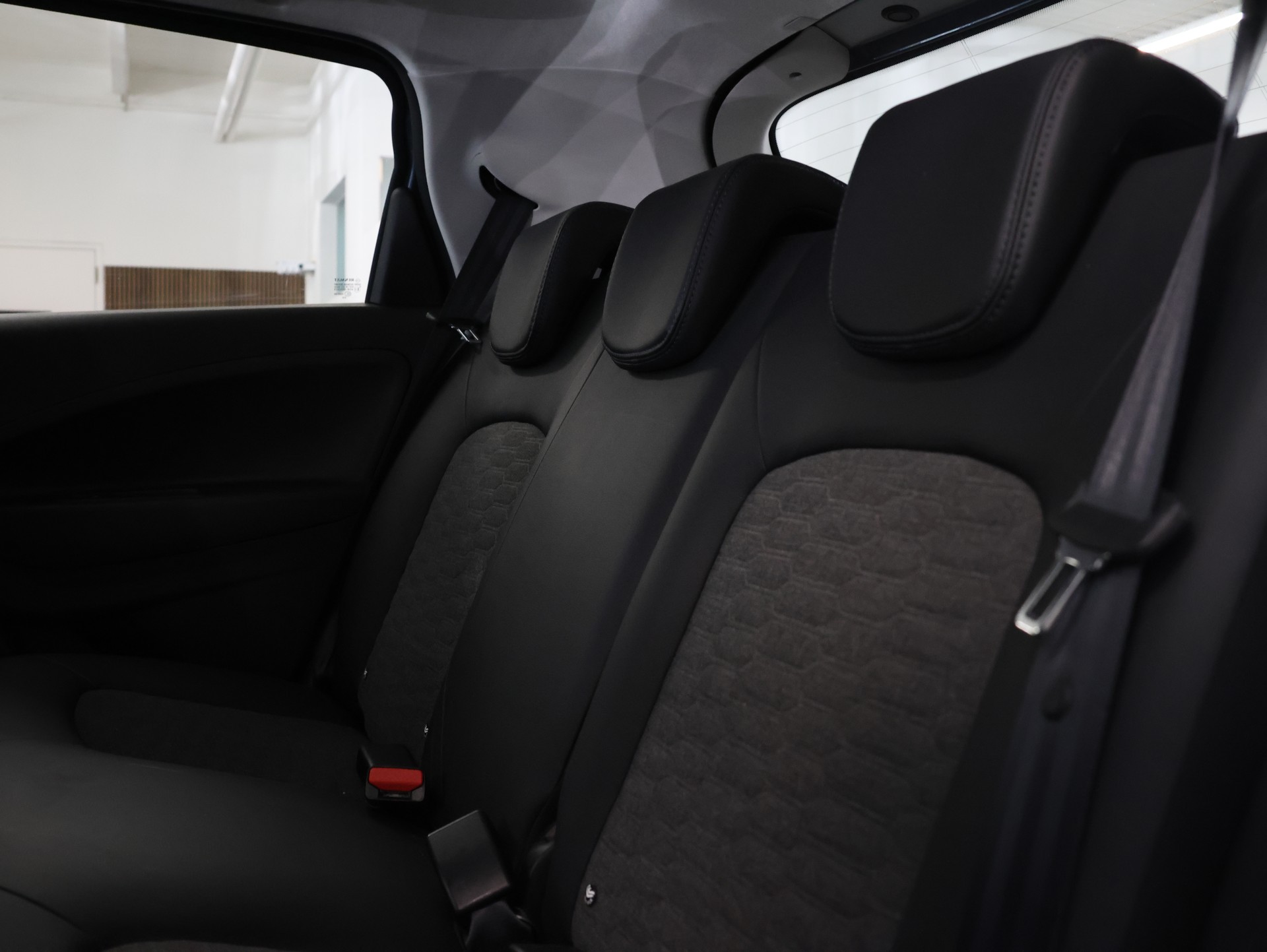 RENAULT Zoe Intens R135 (Batterie Miete) *Sitzheizung* *Rückfahrkamera*-image-25