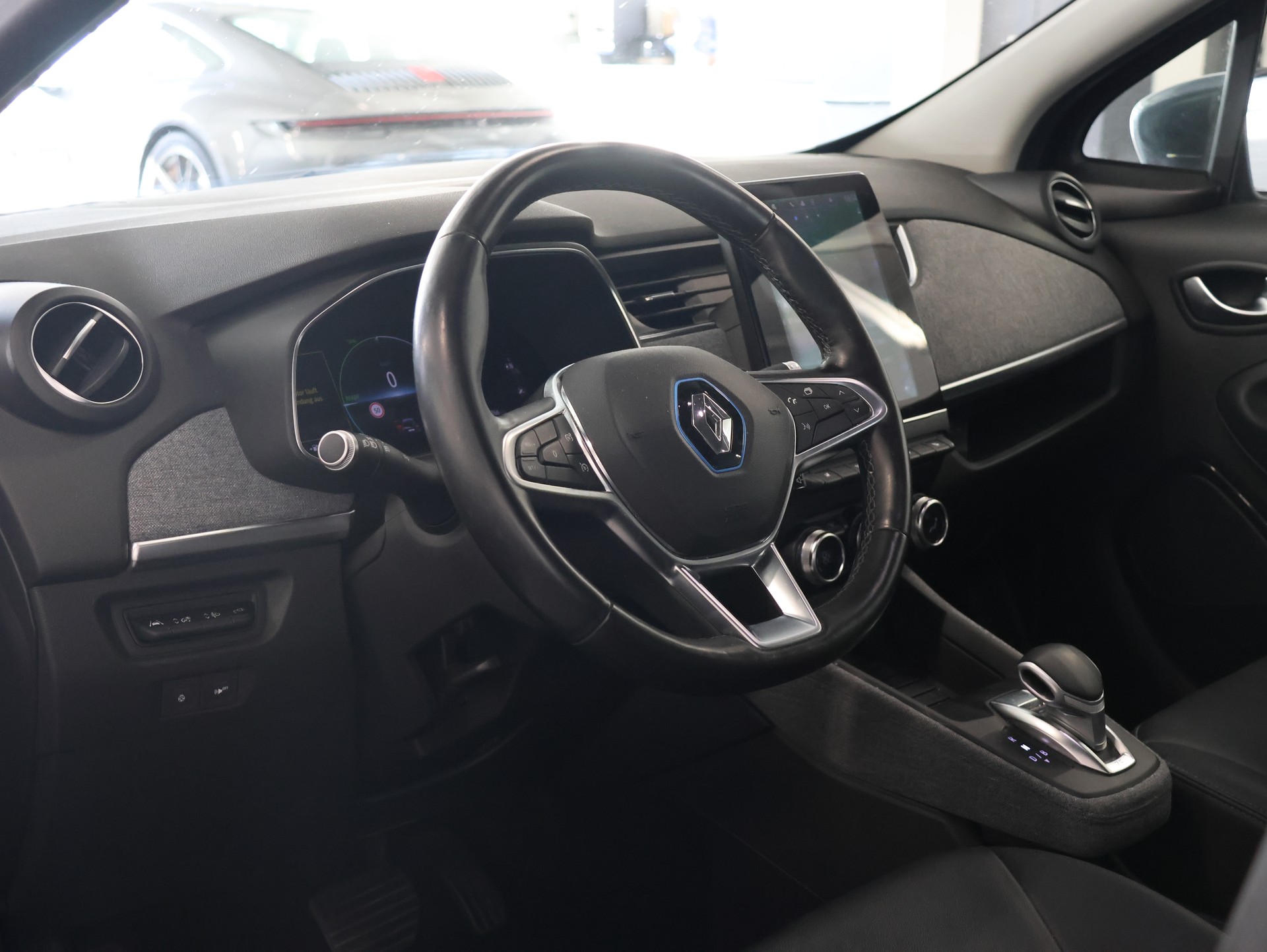 RENAULT Zoe Intens R135 (Batterie Miete) *Sitzheizung* *Rückfahrkamera*-image-12