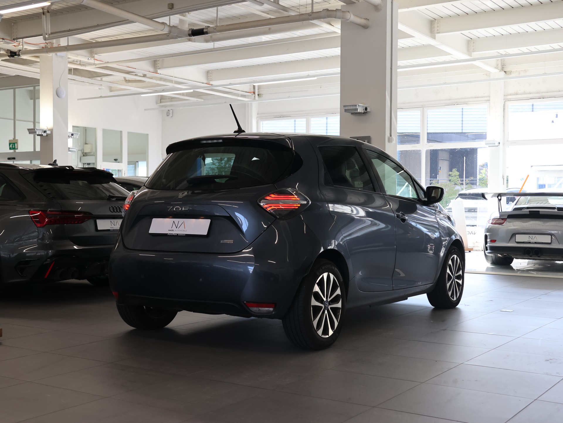 RENAULT Zoe Intens R135 (Batterie Miete) *Sitzheizung* *Rückfahrkamera*-image-5