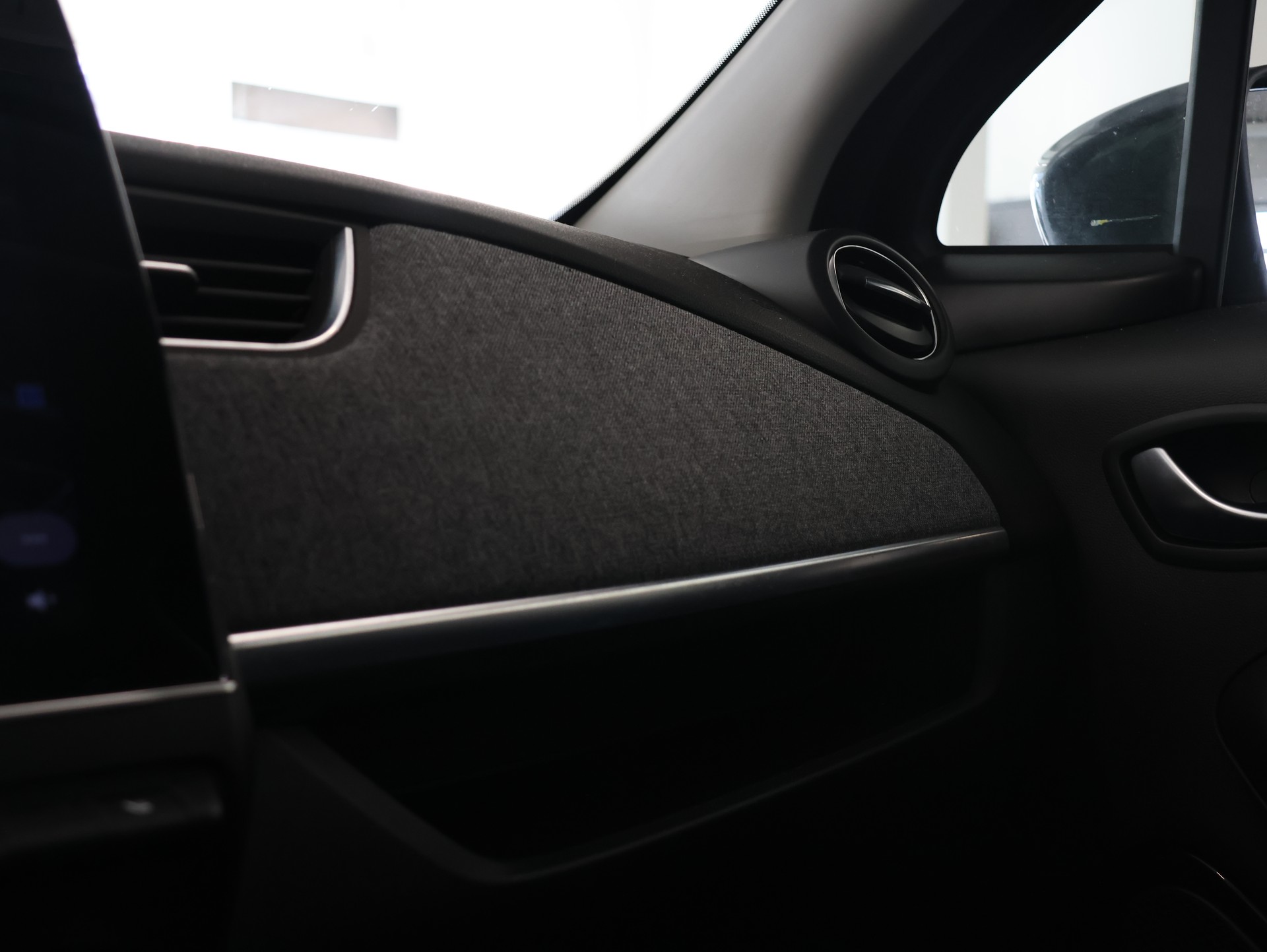 RENAULT Zoe Intens R135 (Batterie Miete) *Sitzheizung* *Rückfahrkamera*-image-18