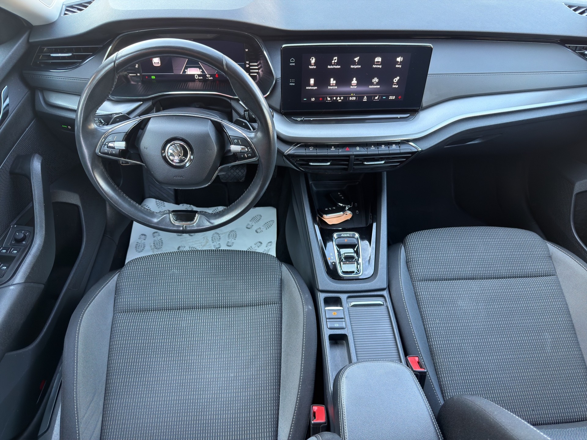 SKODA Octavia Combi 2.0 TDI DSG Ambition 4x4-image-15