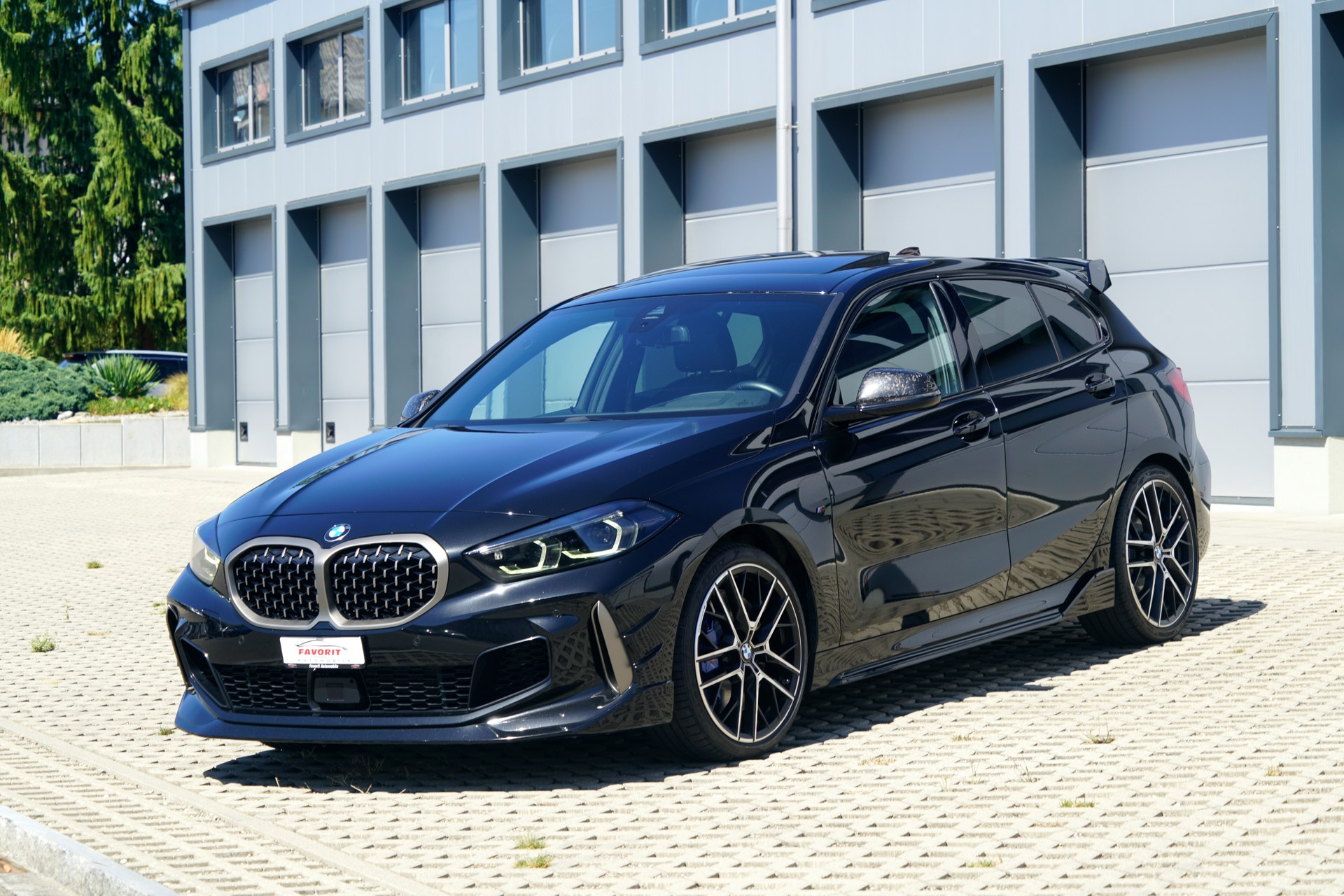 BMW M135i xDrive Steptronic (CH)-image-0
