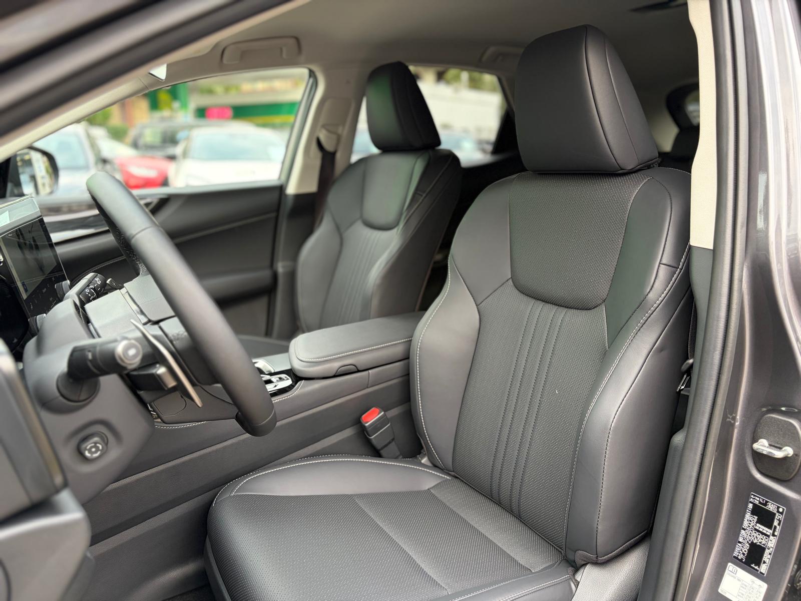 LEXUS NX 450h+ E-FOUR Comfort-image-9