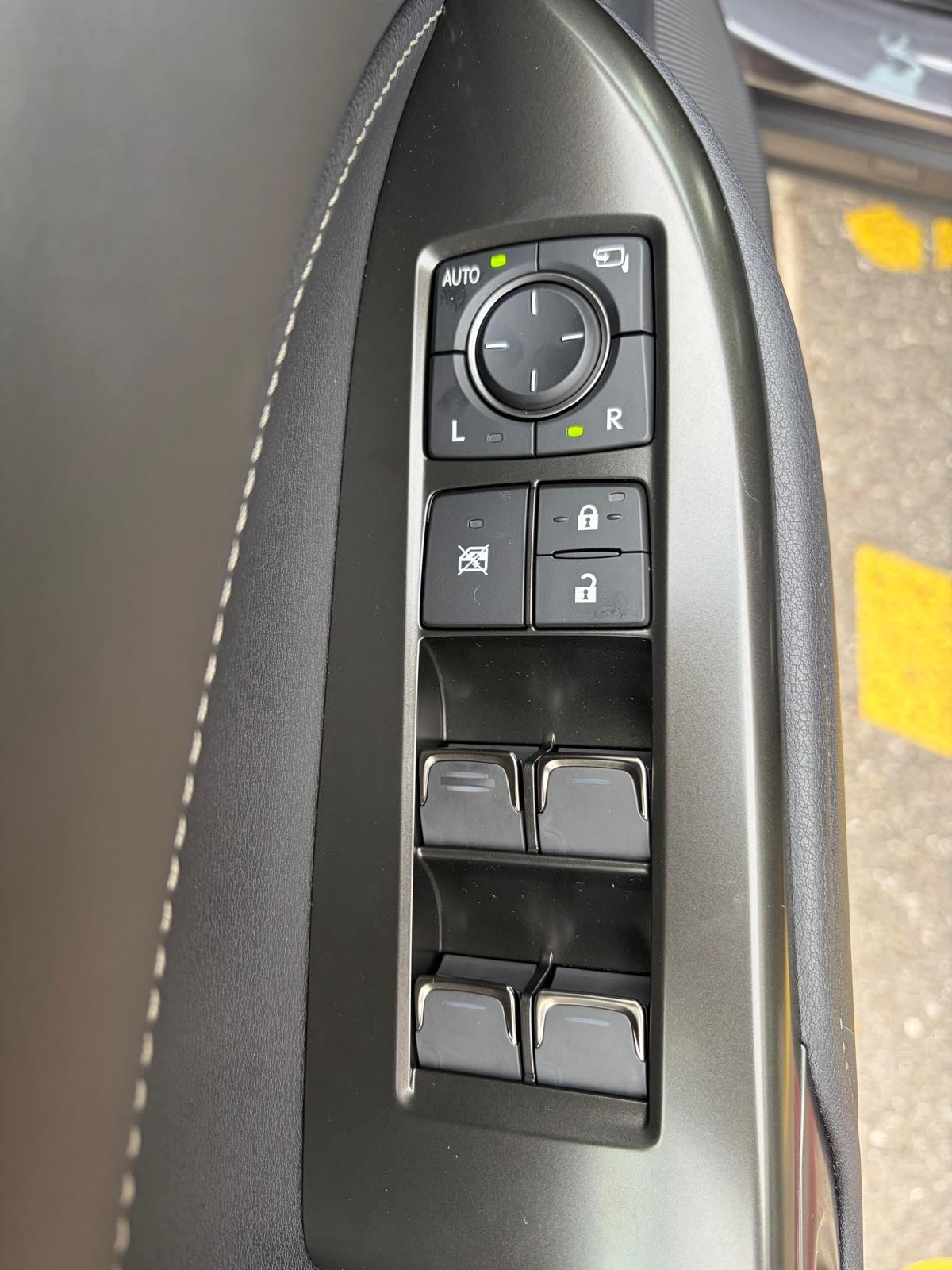 LEXUS NX 450h+ E-FOUR Comfort-image-10