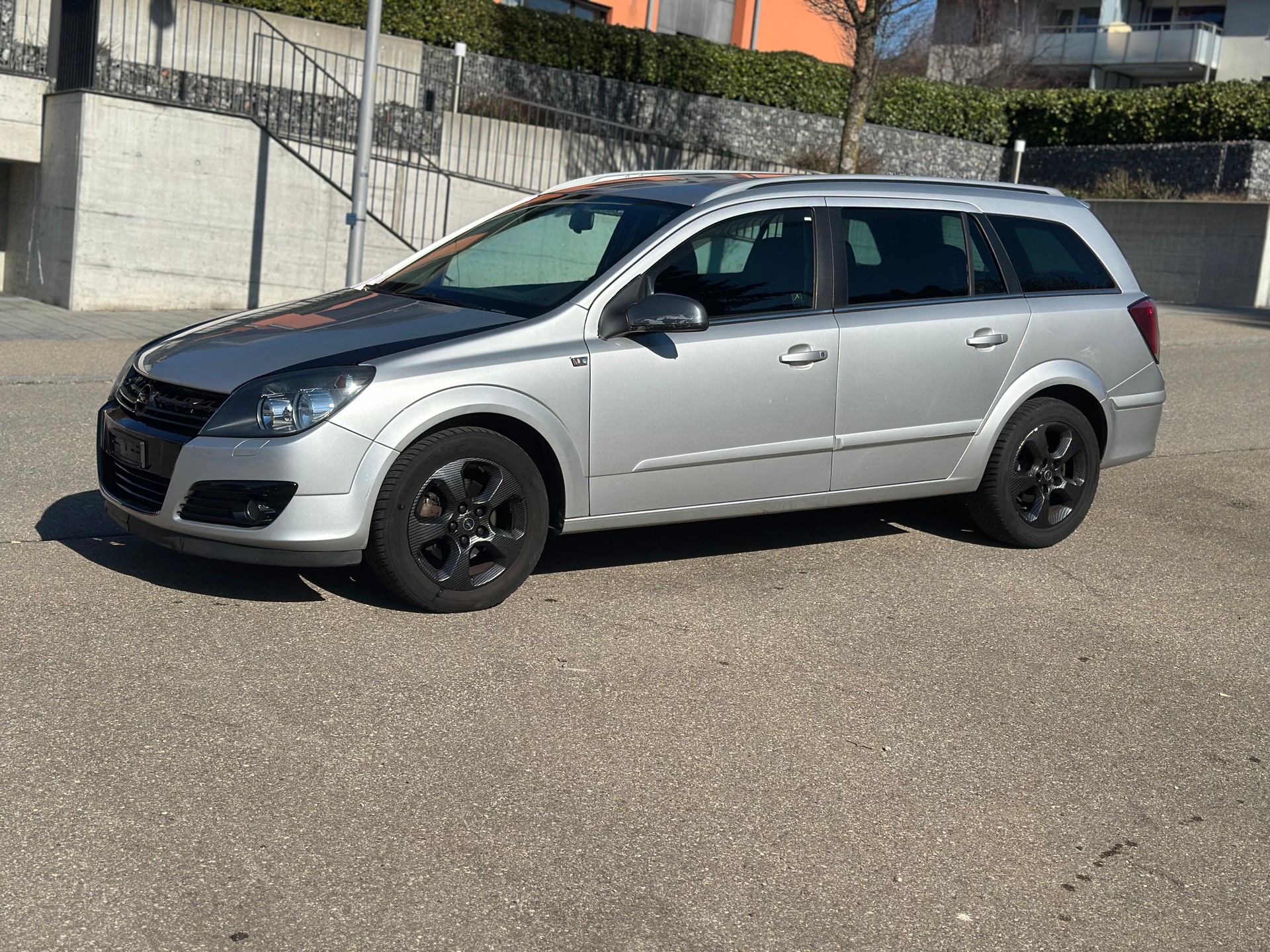 OPEL Astra Caravan 1.6i 16V TP Sport-image-1