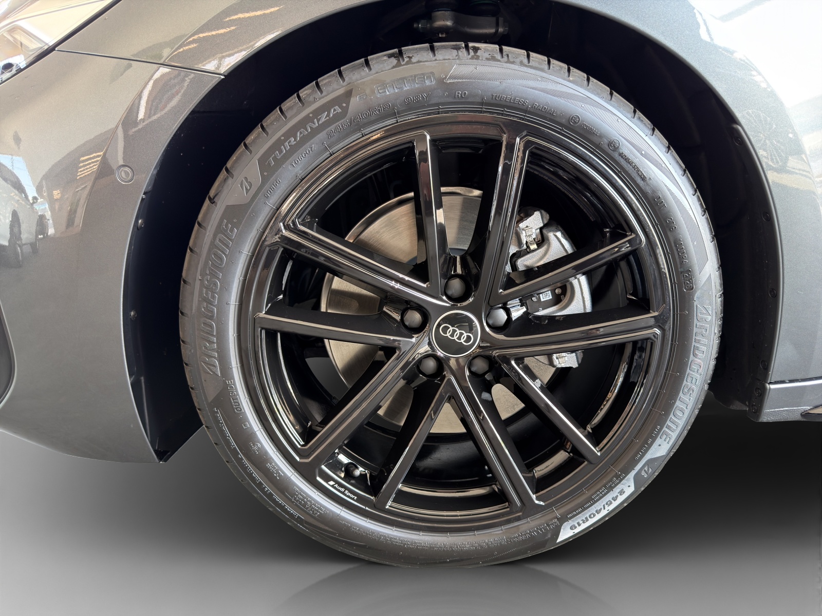 AUDI A5 Avant TDI quattro 150 kW Attraction S tronic-image-15