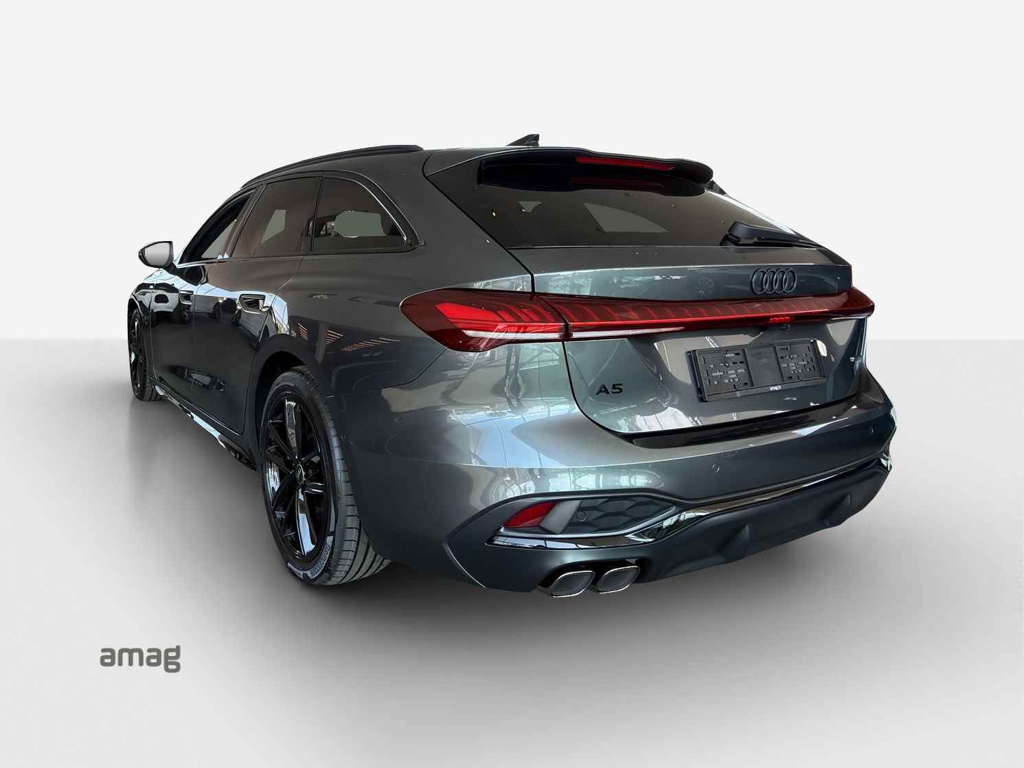 AUDI A5 Avant TDI quattro 150 kW Attraction S tronic-image-2