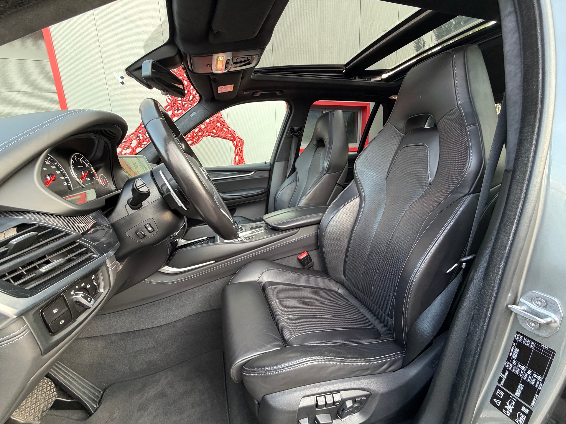 BMW X5M Steptronic-image-10