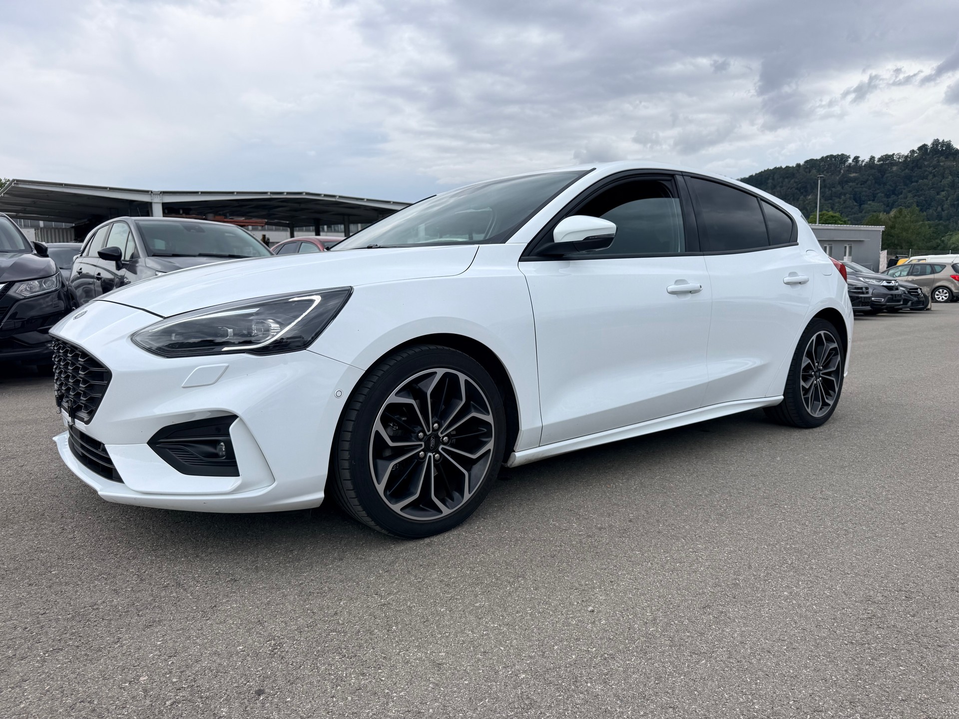 FORD Focus 1.0 SCTi Business-image-0