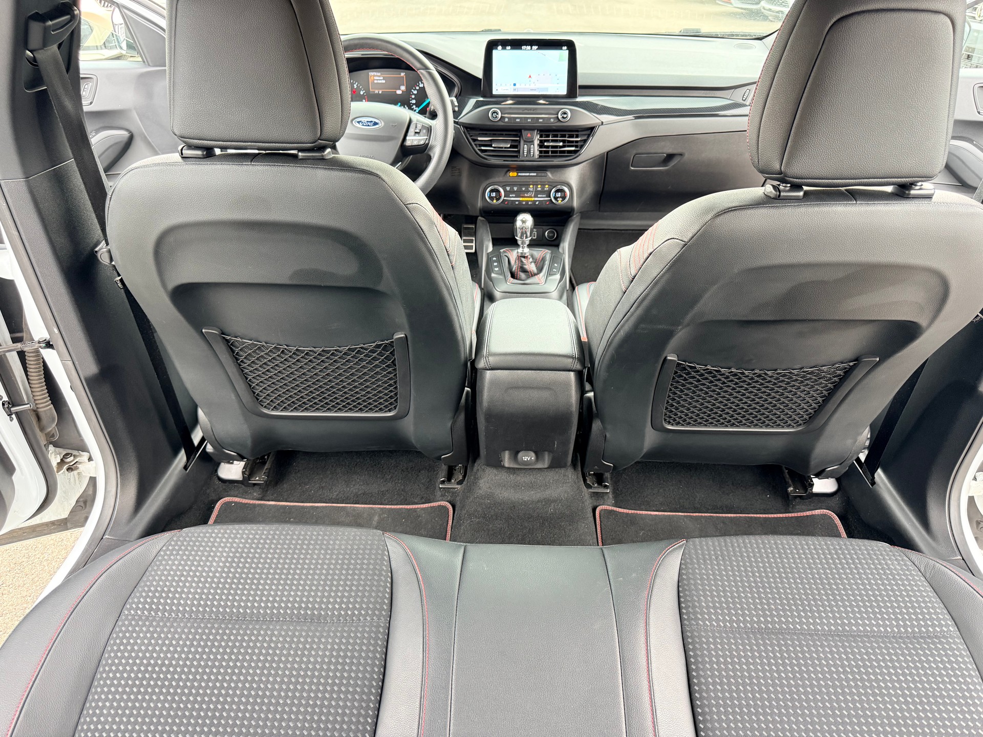 FORD Focus 1.0 SCTi Business-image-13