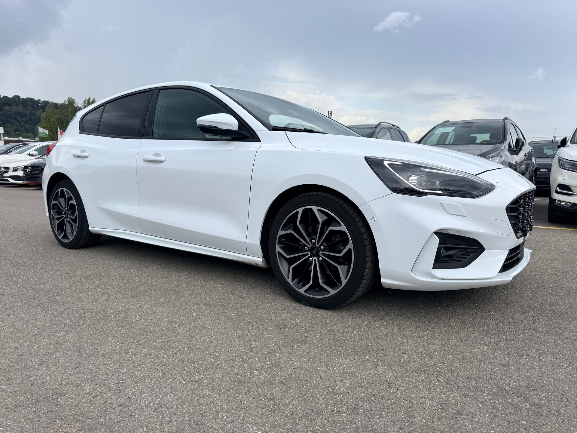 FORD Focus 1.0 SCTi Business-image-4