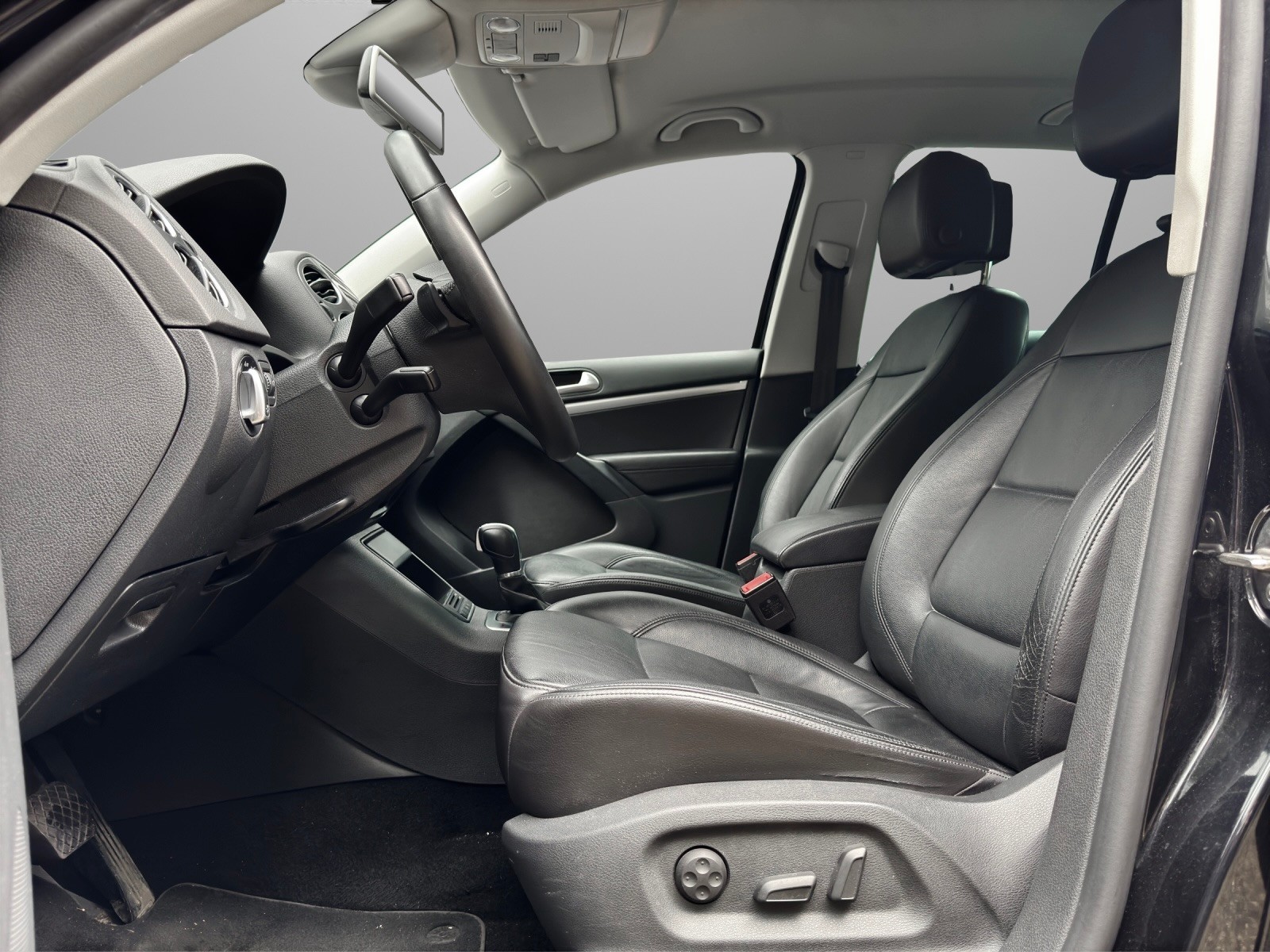 VW Tiguan 2.0 TSI Sport&Style 4Motion DSG-image-7