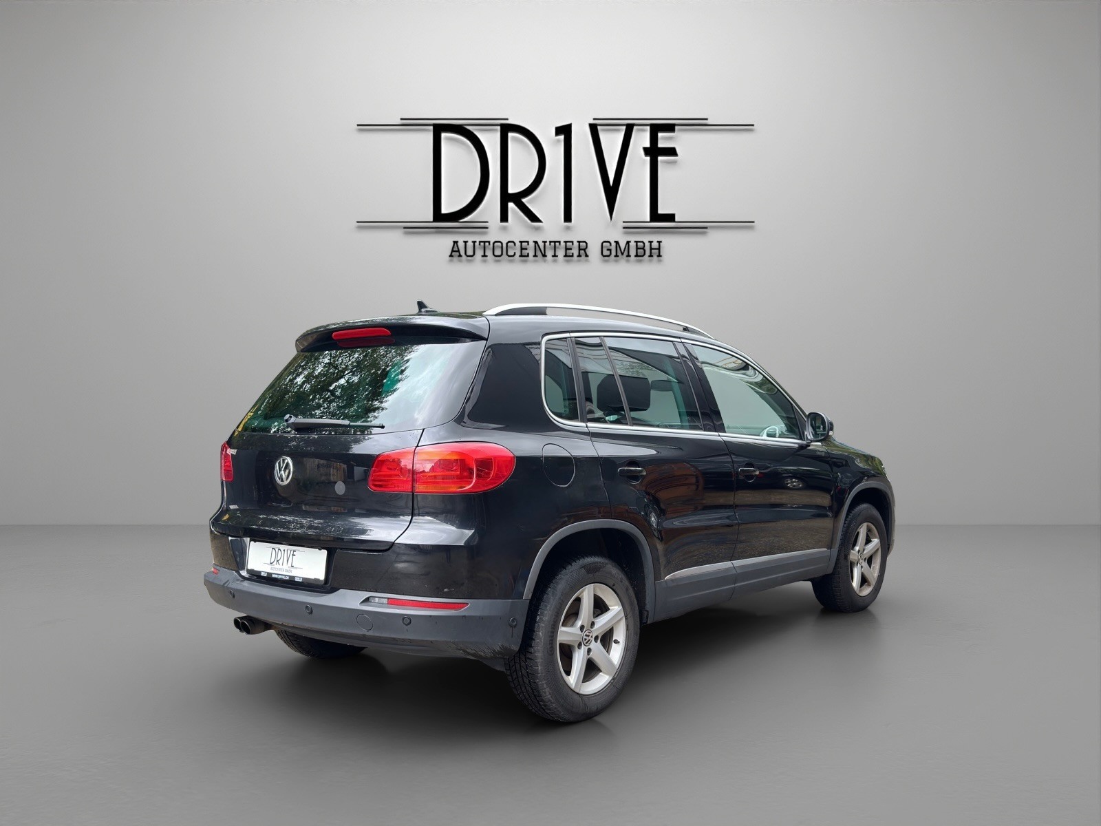VW Tiguan 2.0 TSI Sport&Style 4Motion DSG-image-4