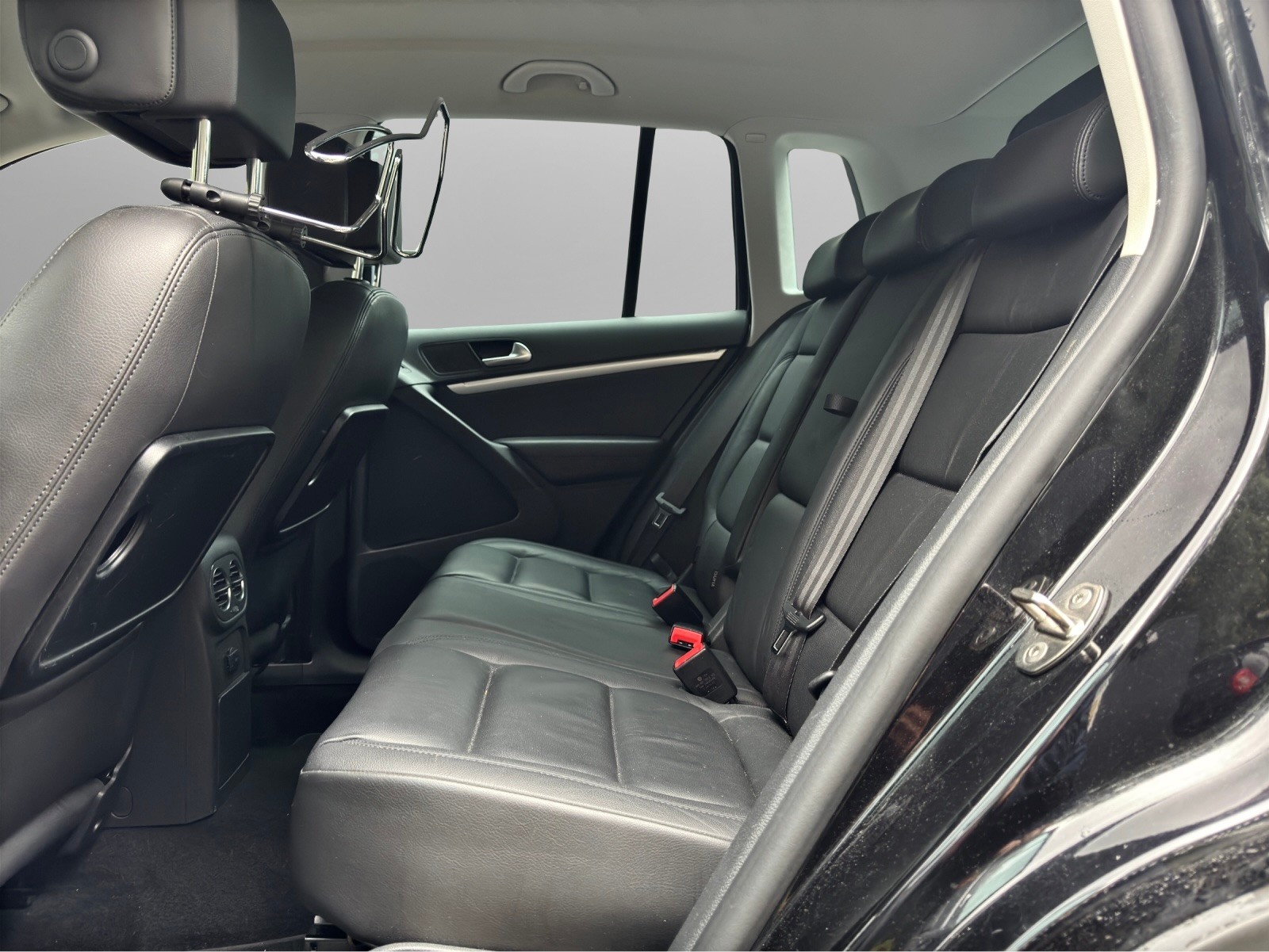VW Tiguan 2.0 TSI Sport&Style 4Motion DSG-image-10