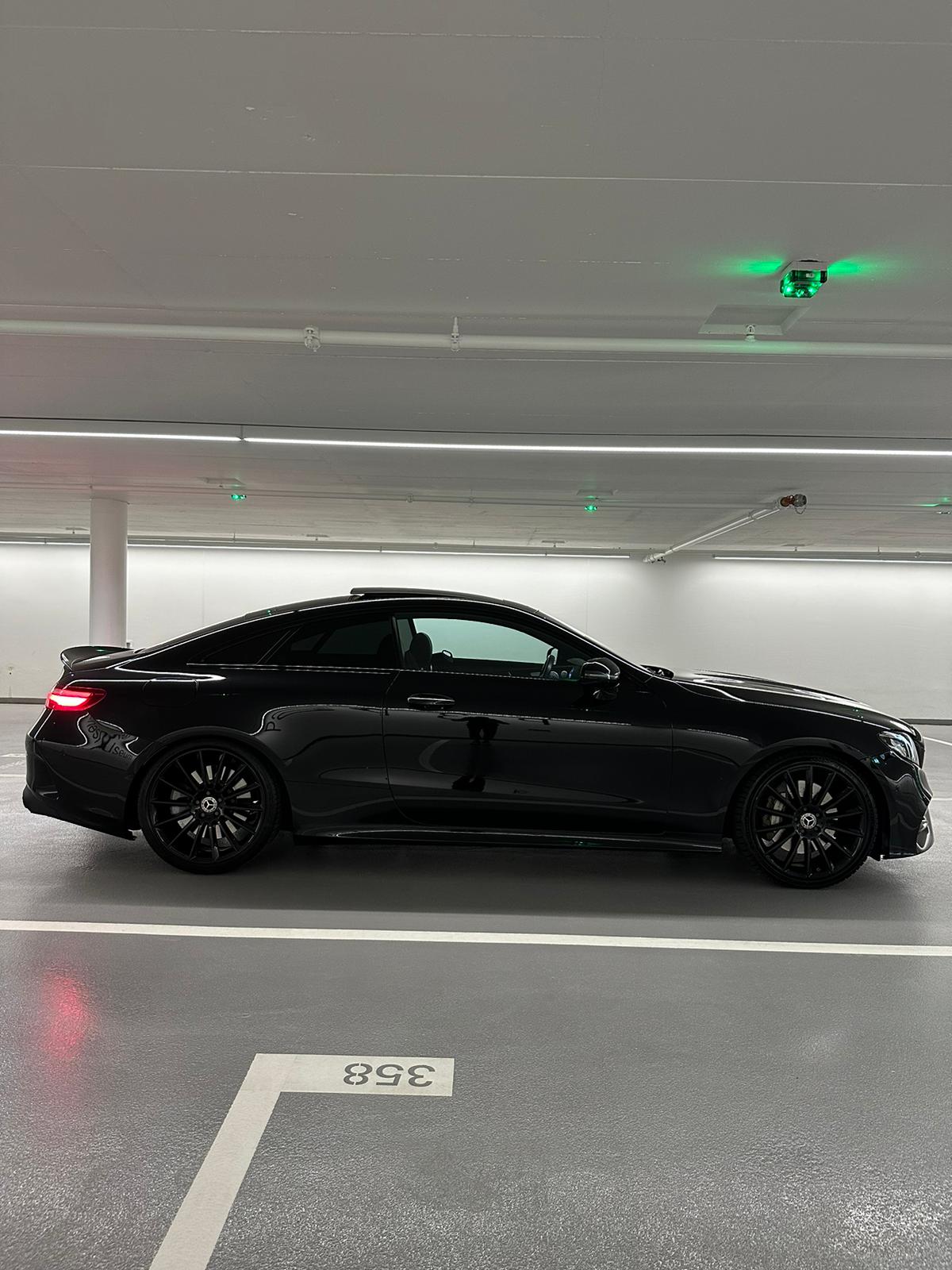 MERCEDES-BENZ E 400 AMG Line 4matic-image-1