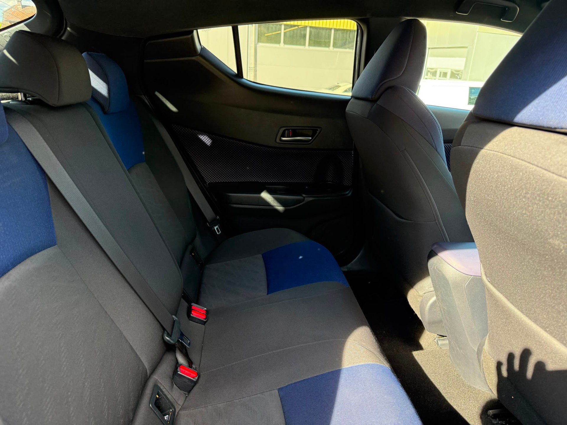 TOYOTA C-HR 1.2 Turbo Trend 4WD Multidrive S-image-8