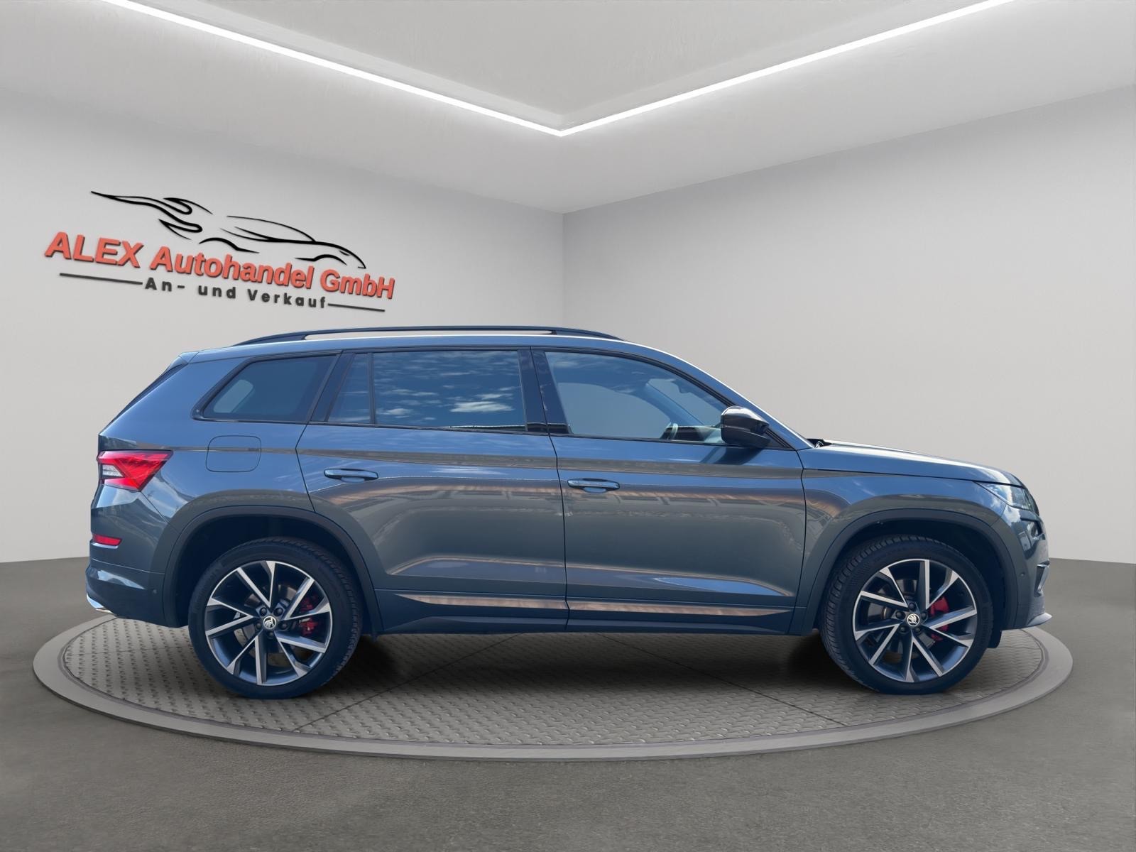 SKODA Kodiaq 2.0 Bi-TDI SCR RS 4x4 DSG 7-Plätze-image-7