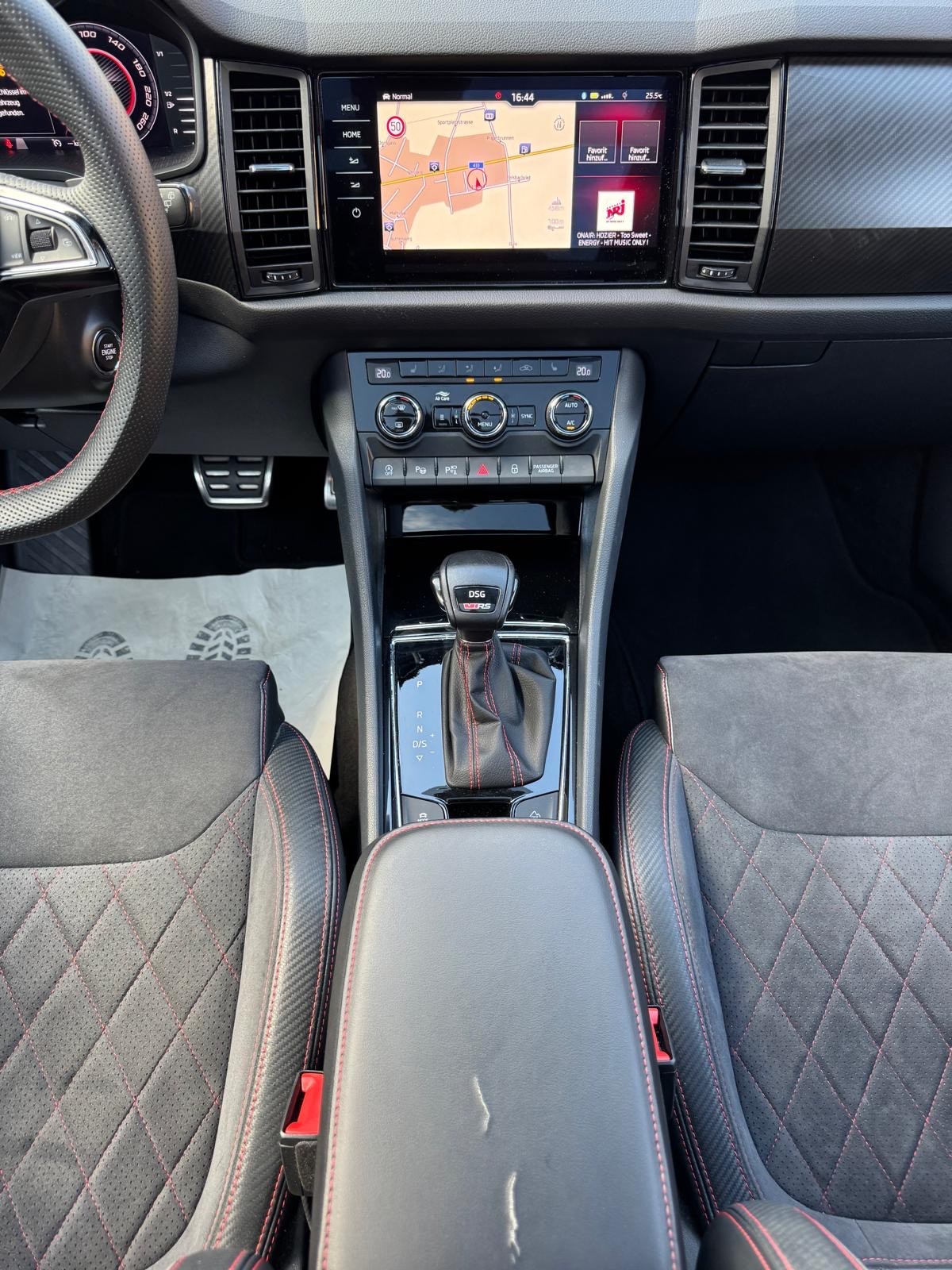 SKODA Kodiaq 2.0 Bi-TDI SCR RS 4x4 DSG 7-Plätze-image-13