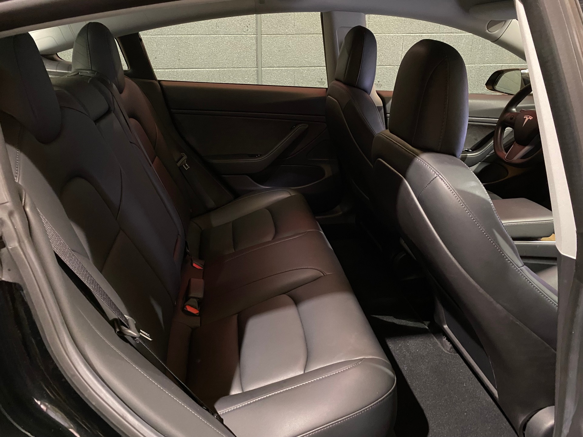 TESLA Model 3 Long Range Dual Motor AWD-image-30