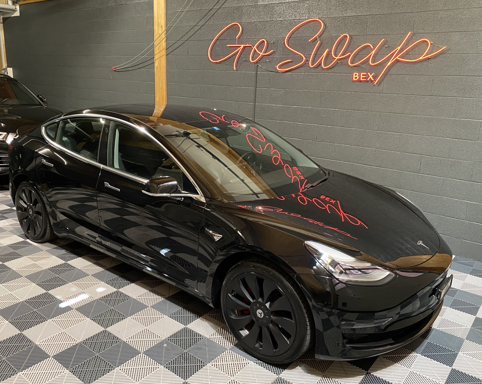 TESLA Model 3 Long Range Dual Motor AWD-image-1