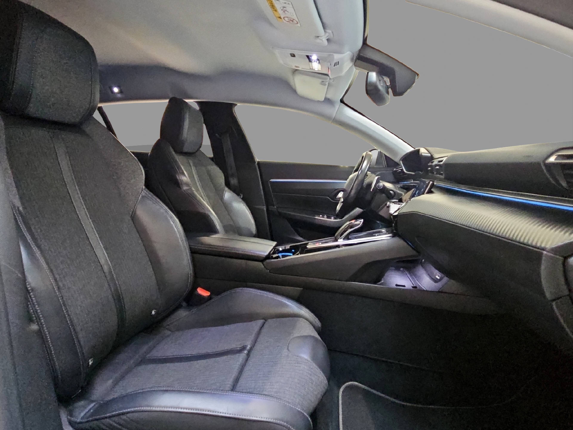 PEUGEOT 508 SW 1.6 PureTech Allure-image-13