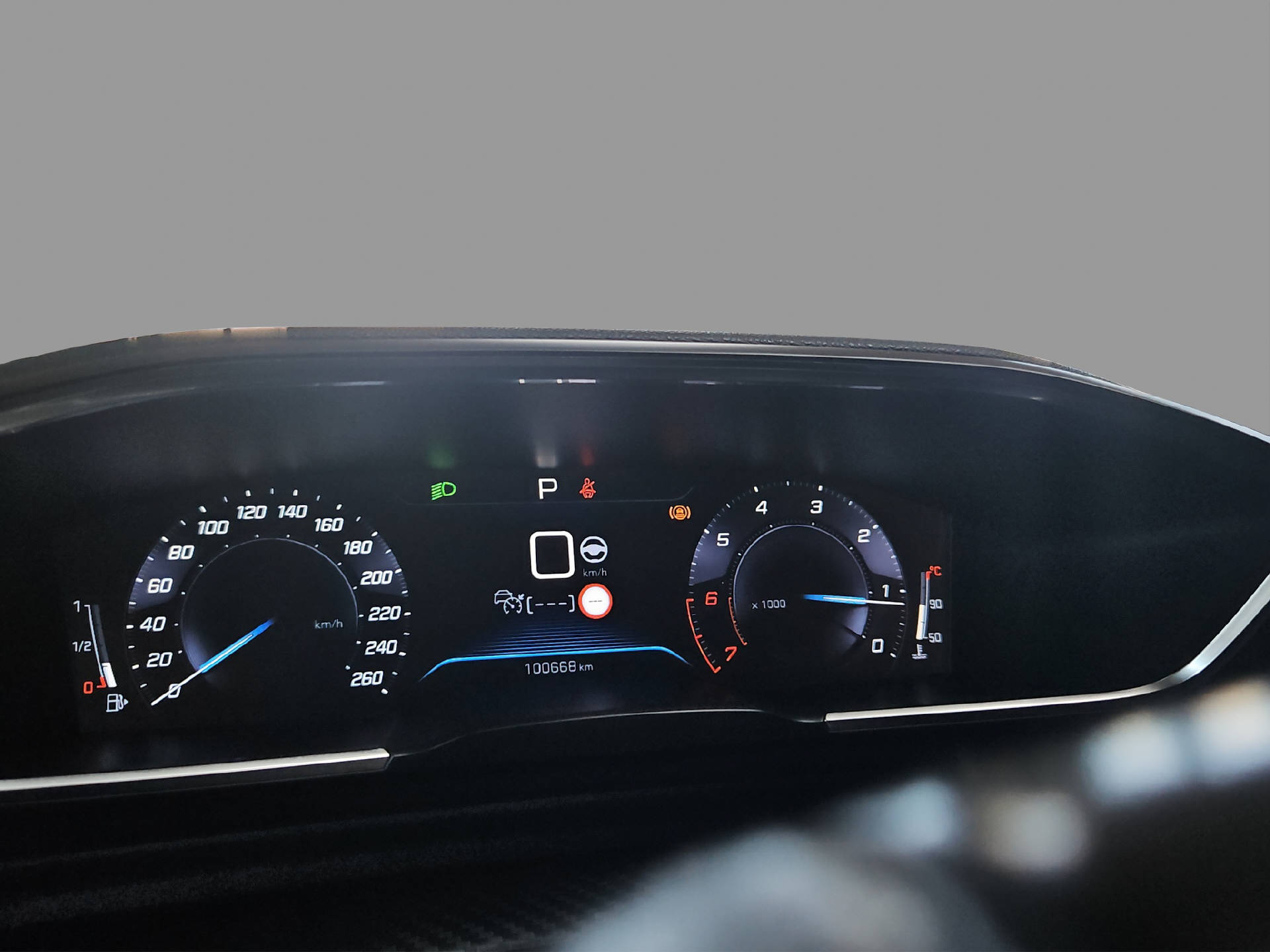 PEUGEOT 508 SW 1.6 PureTech Allure-image-8
