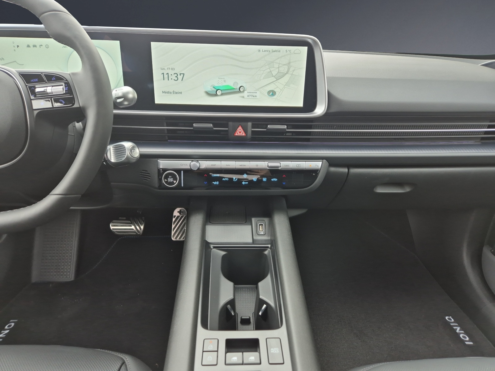 HYUNDAI Ioniq 6 77kWh Launch Edition 2WD-image-12
