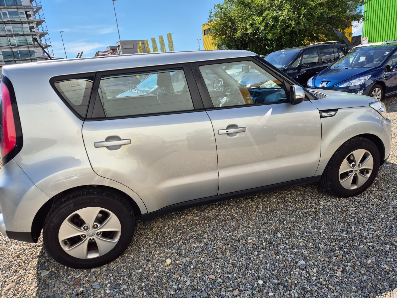 KIA Soul 1.6 GDI Trend Automatic-image-4