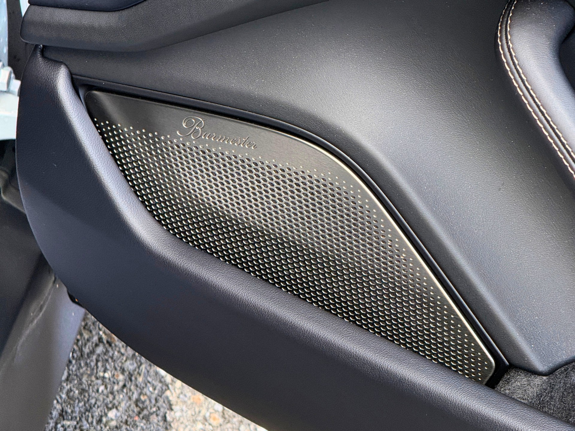 PORSCHE Taycan Turbo Sport Turismo-image-13