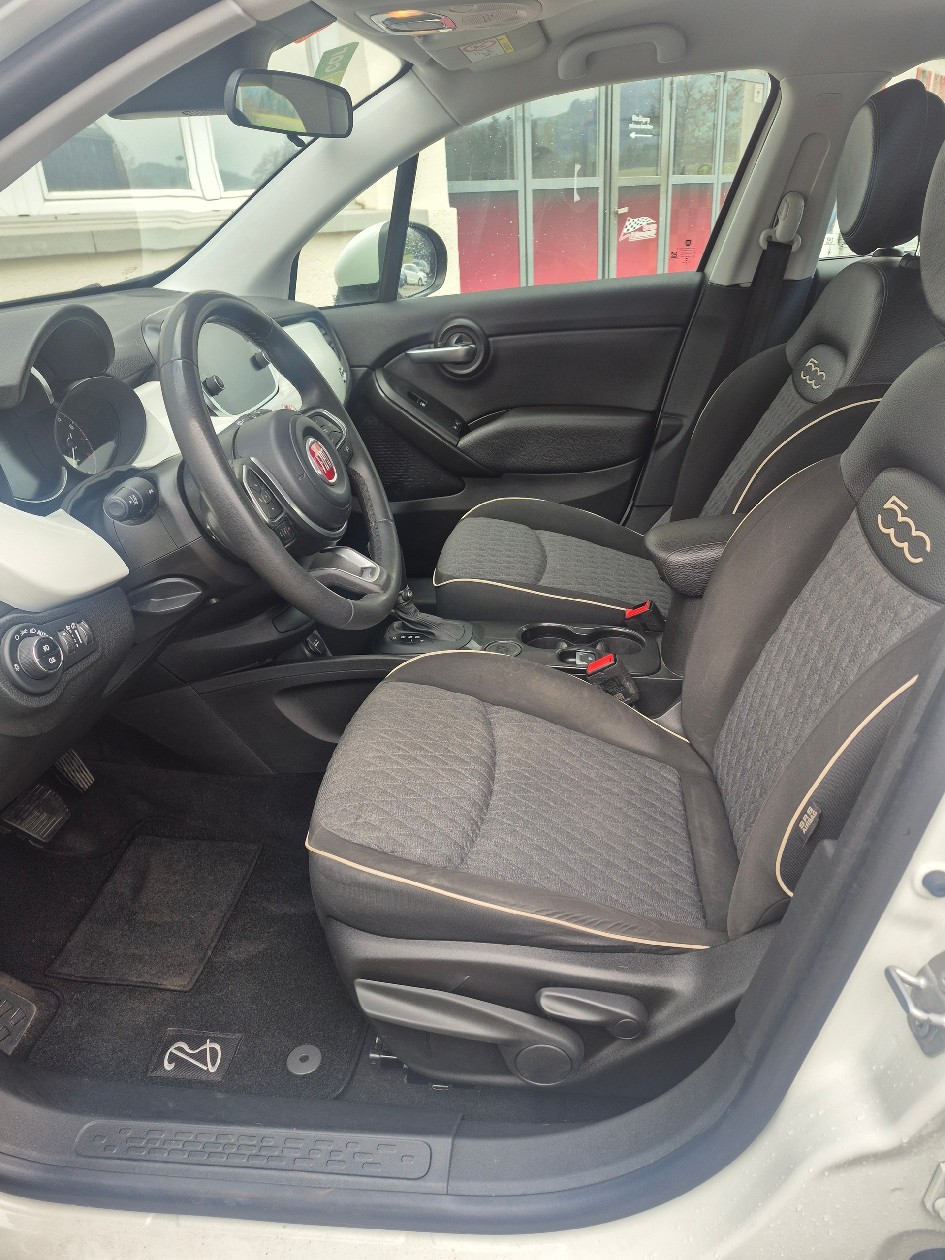 FIAT 500X 1.3 TBGSE City Cross-image-12