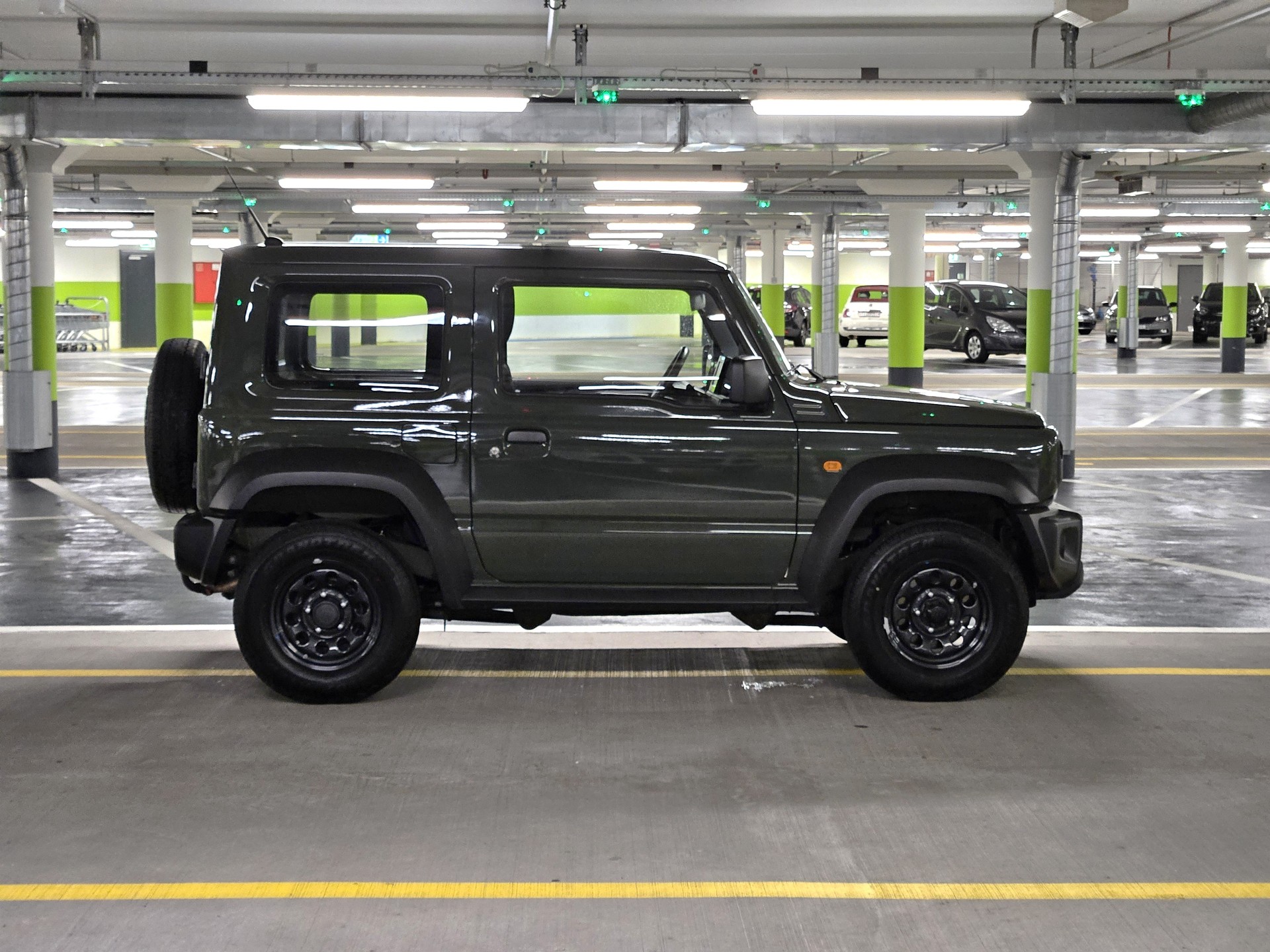 SUZUKI Jimny 1.5 Compact+ 4x4-image-5