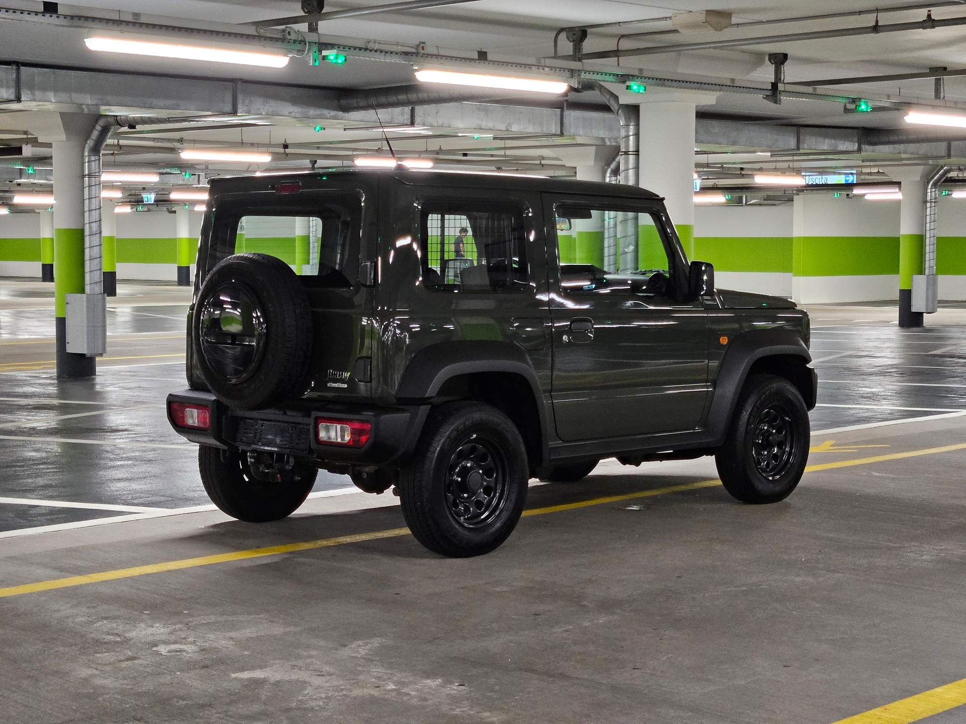 SUZUKI Jimny 1.5 Compact+ 4x4-image-4